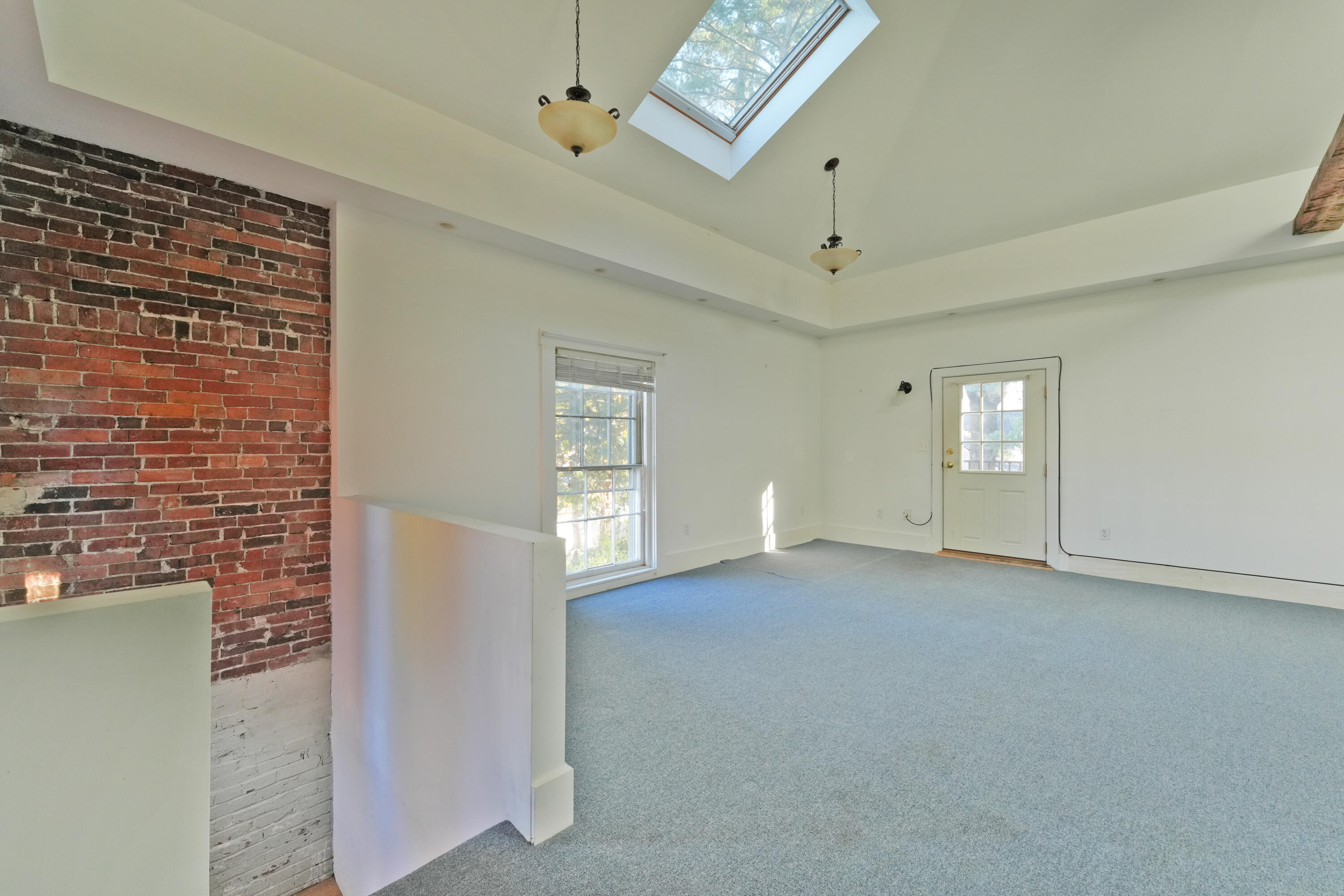 11 Lincoln Street Property Photo 41