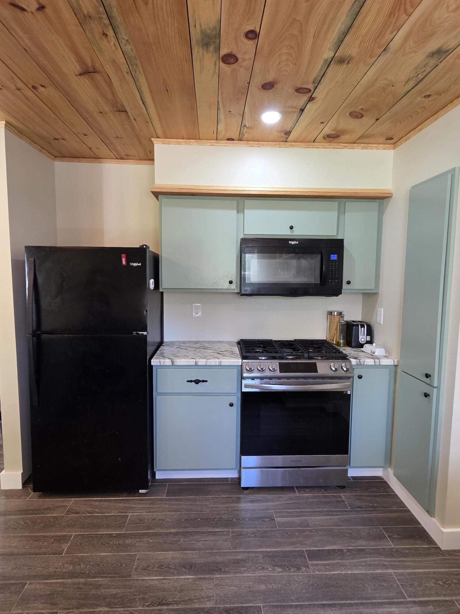 13 Sawpit Road Property Photo 3
