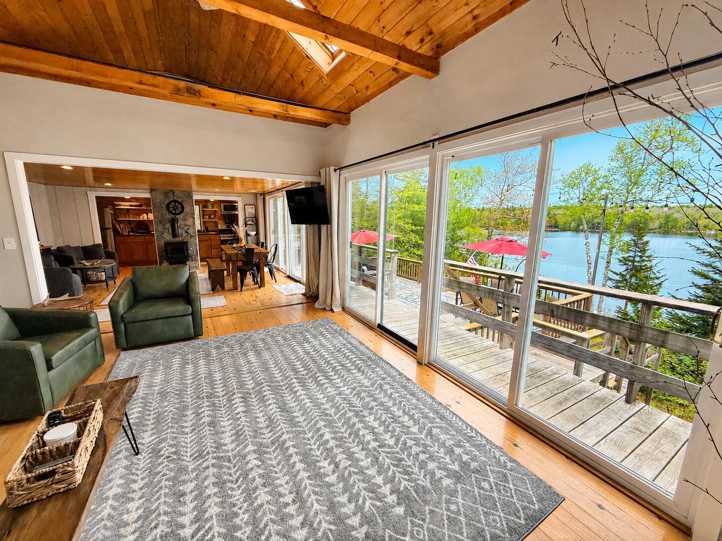 687 W Shore Road Property Photo 28