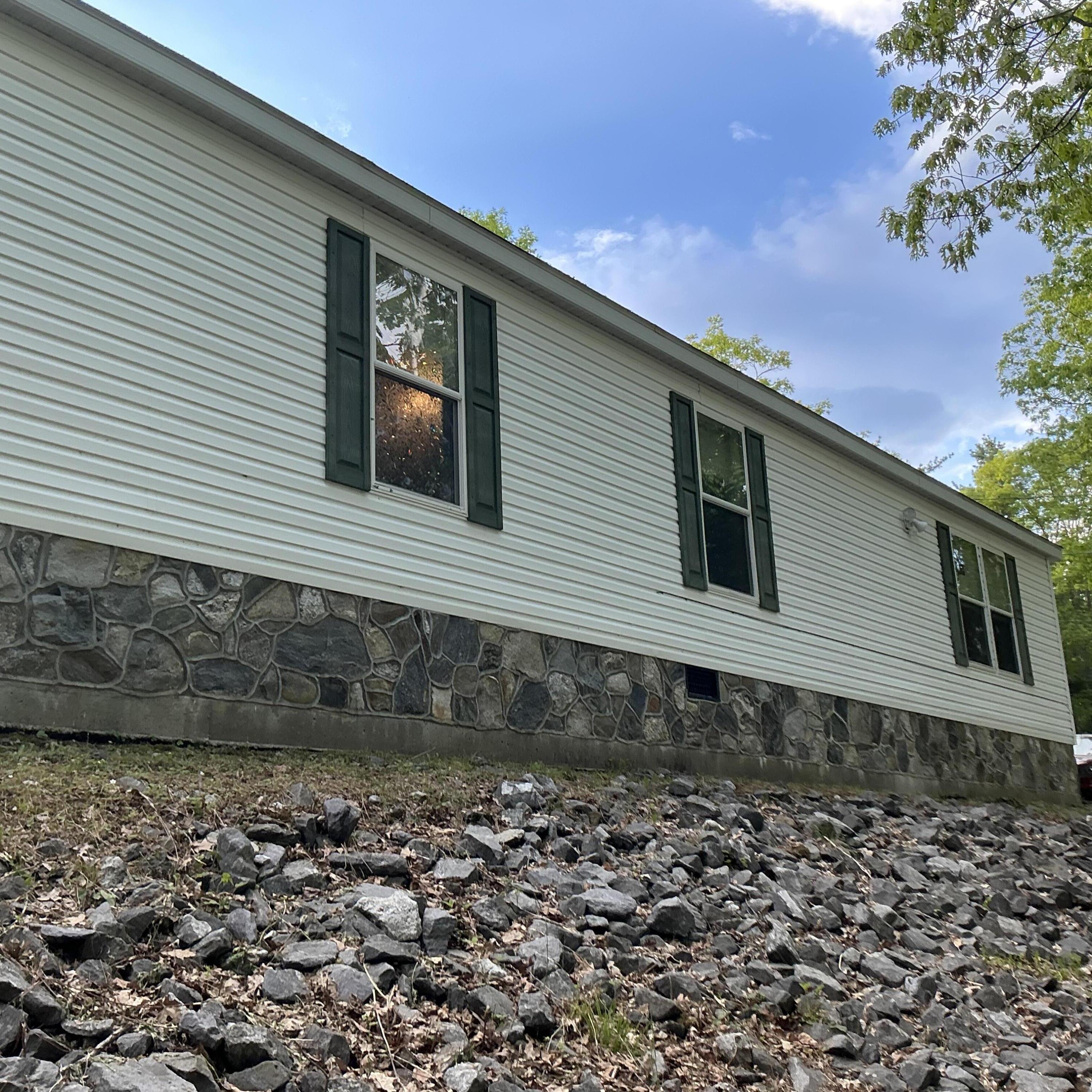 10 Maple Street Extension Property Photo 3