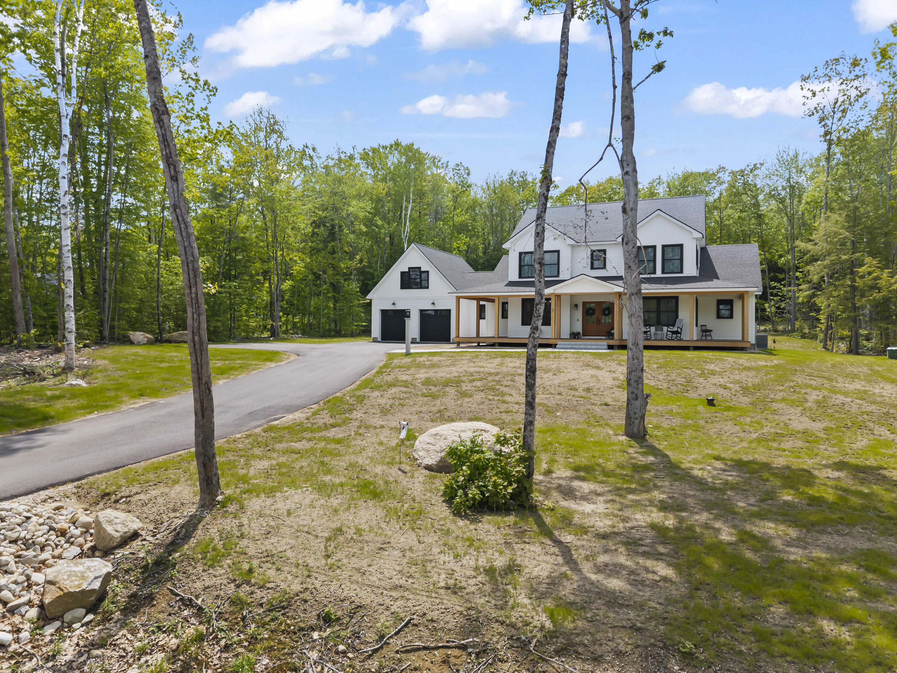 37 County Crossing Property Photo 6