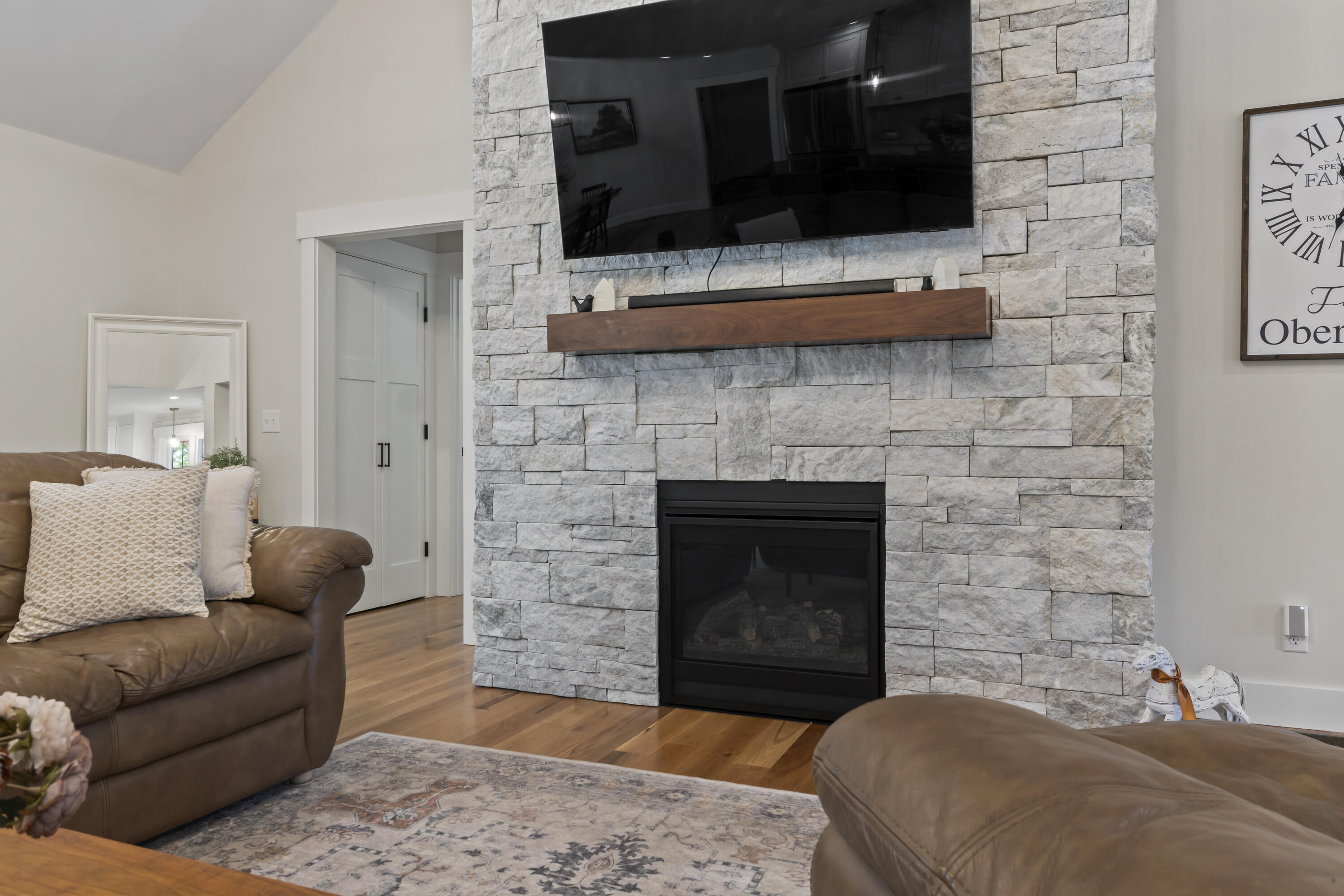 37 County Crossing Property Photo 23