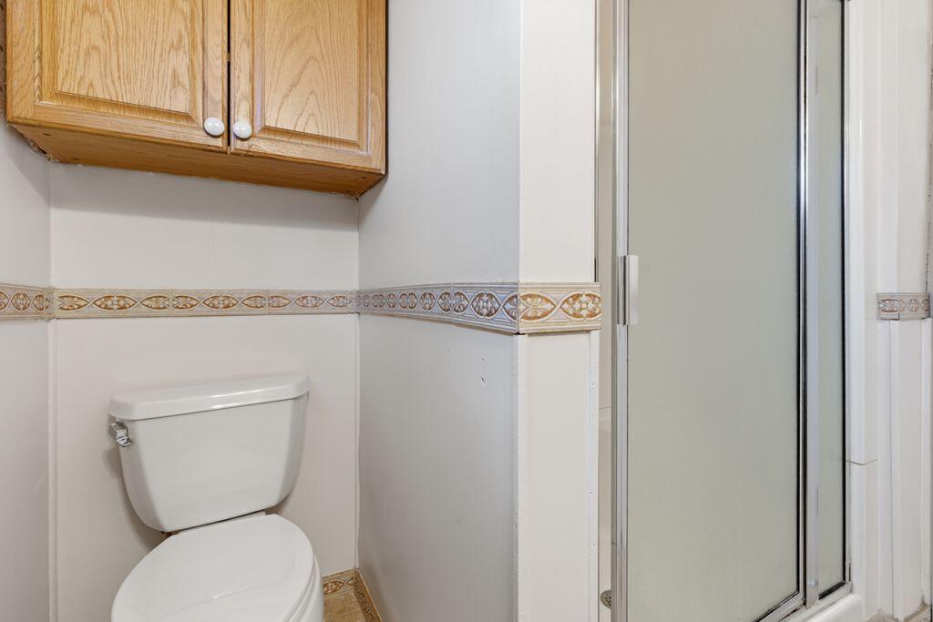 75 South Street Property Photo 16