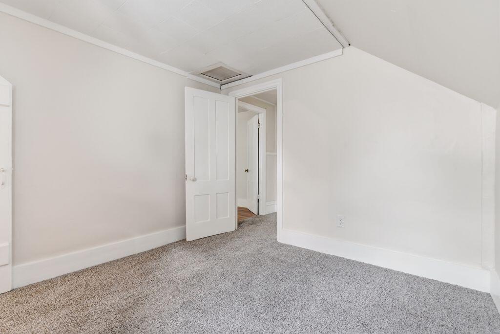 75 South Street Property Photo 35