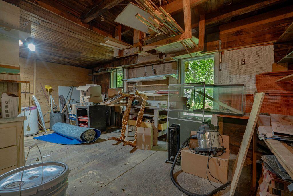 75 South Street Property Photo 44