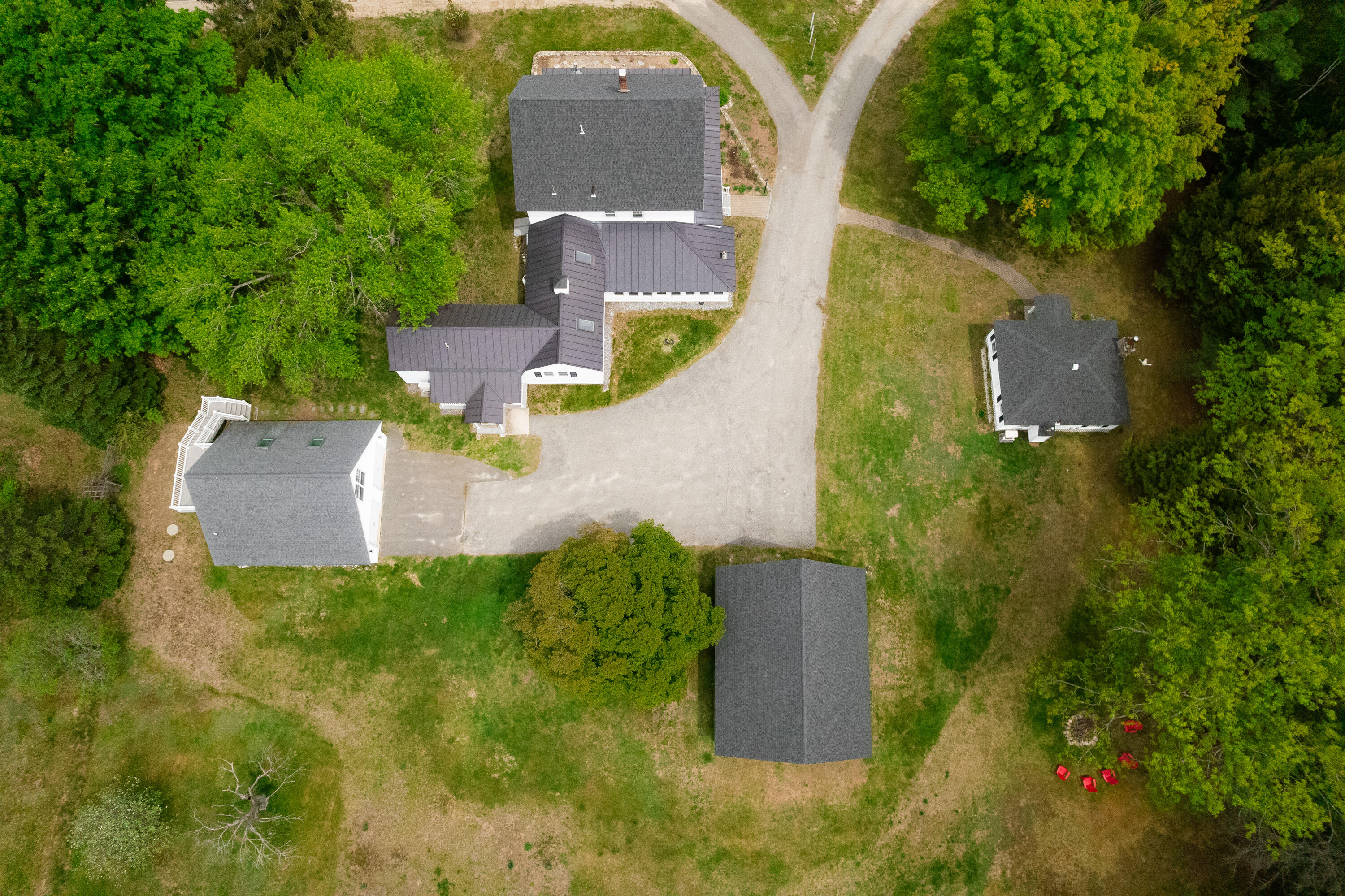 1024 Meadow Road Property Photo 2