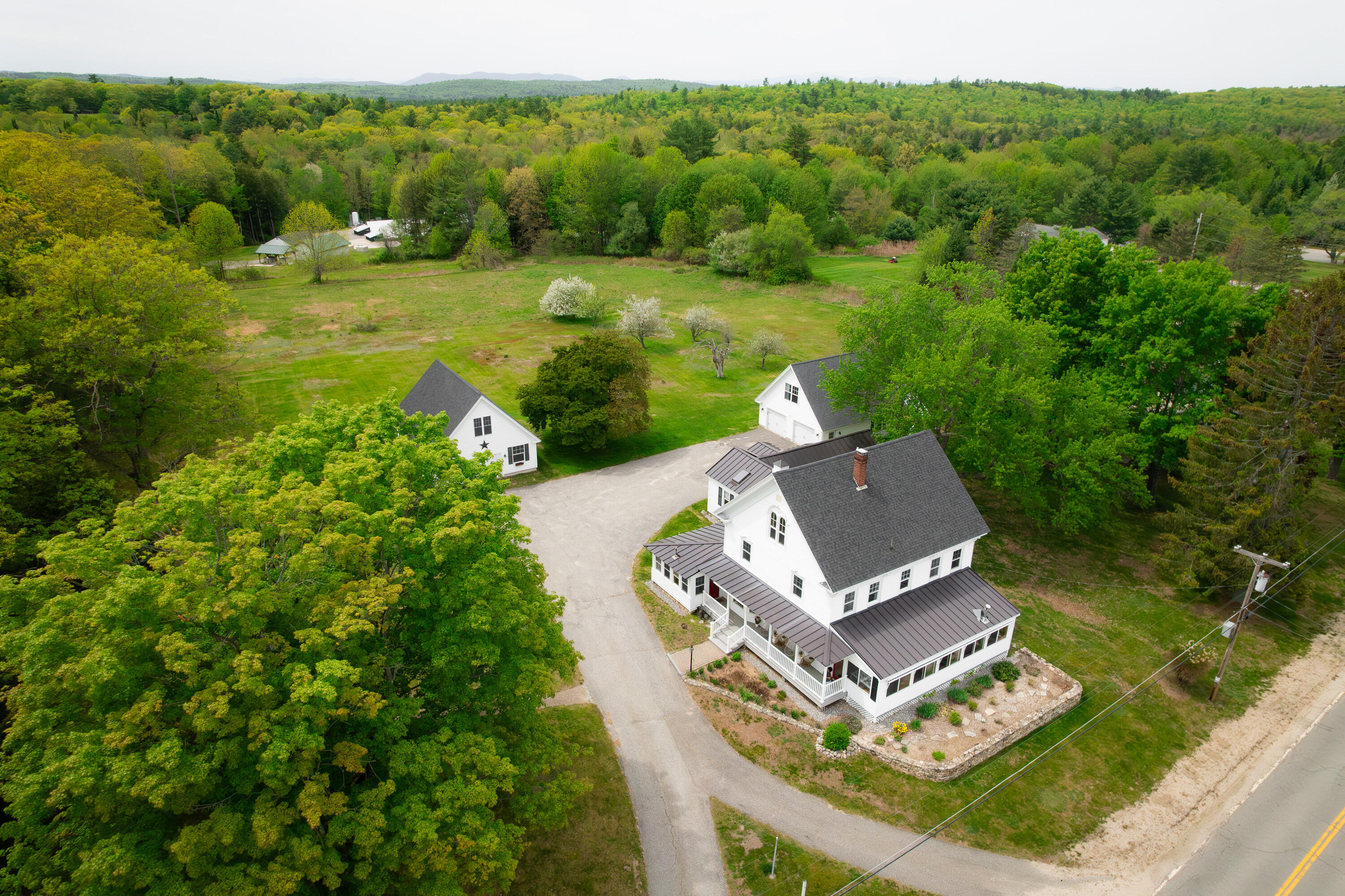 1024 Meadow Road Property Photo 20
