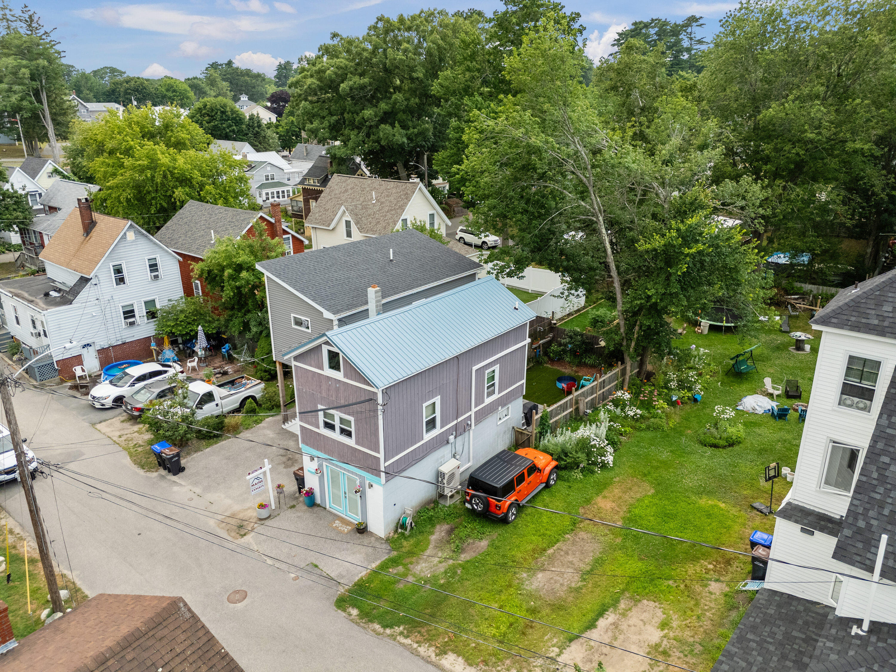 40 11th Street Property Photo 3