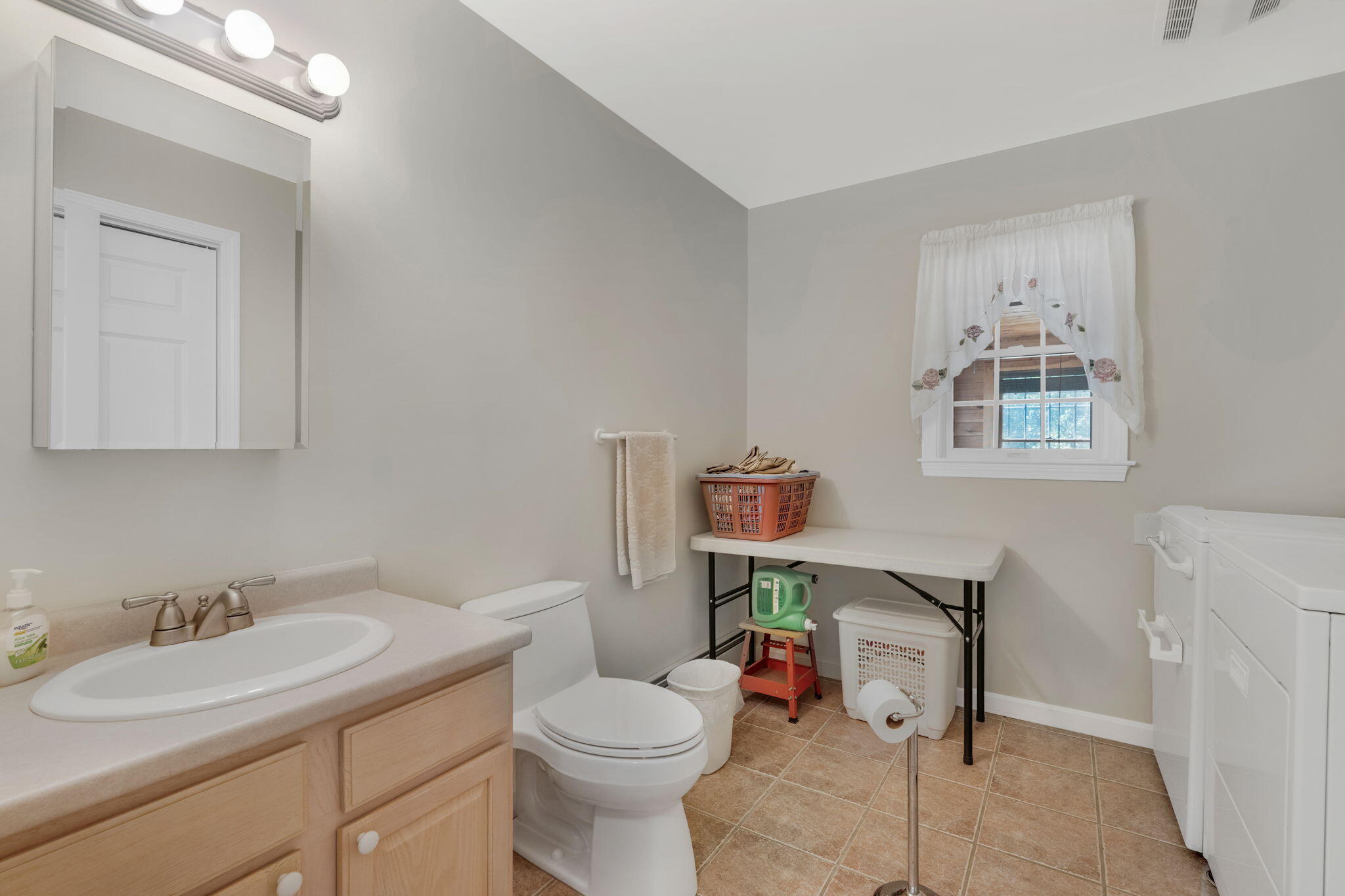 706 Middlesex Road Property Photo 37