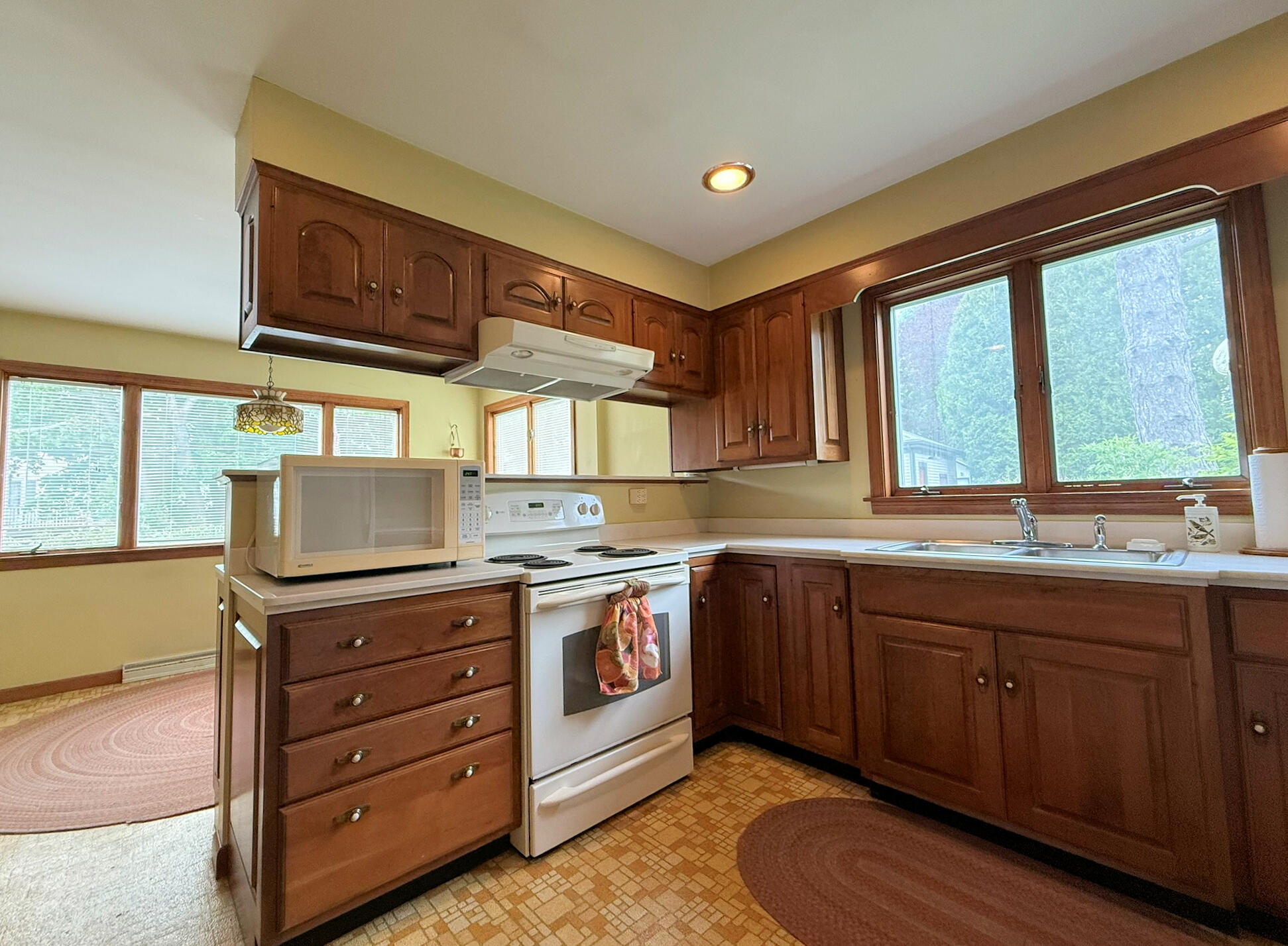 12 Lincoln Street Property Photo 28