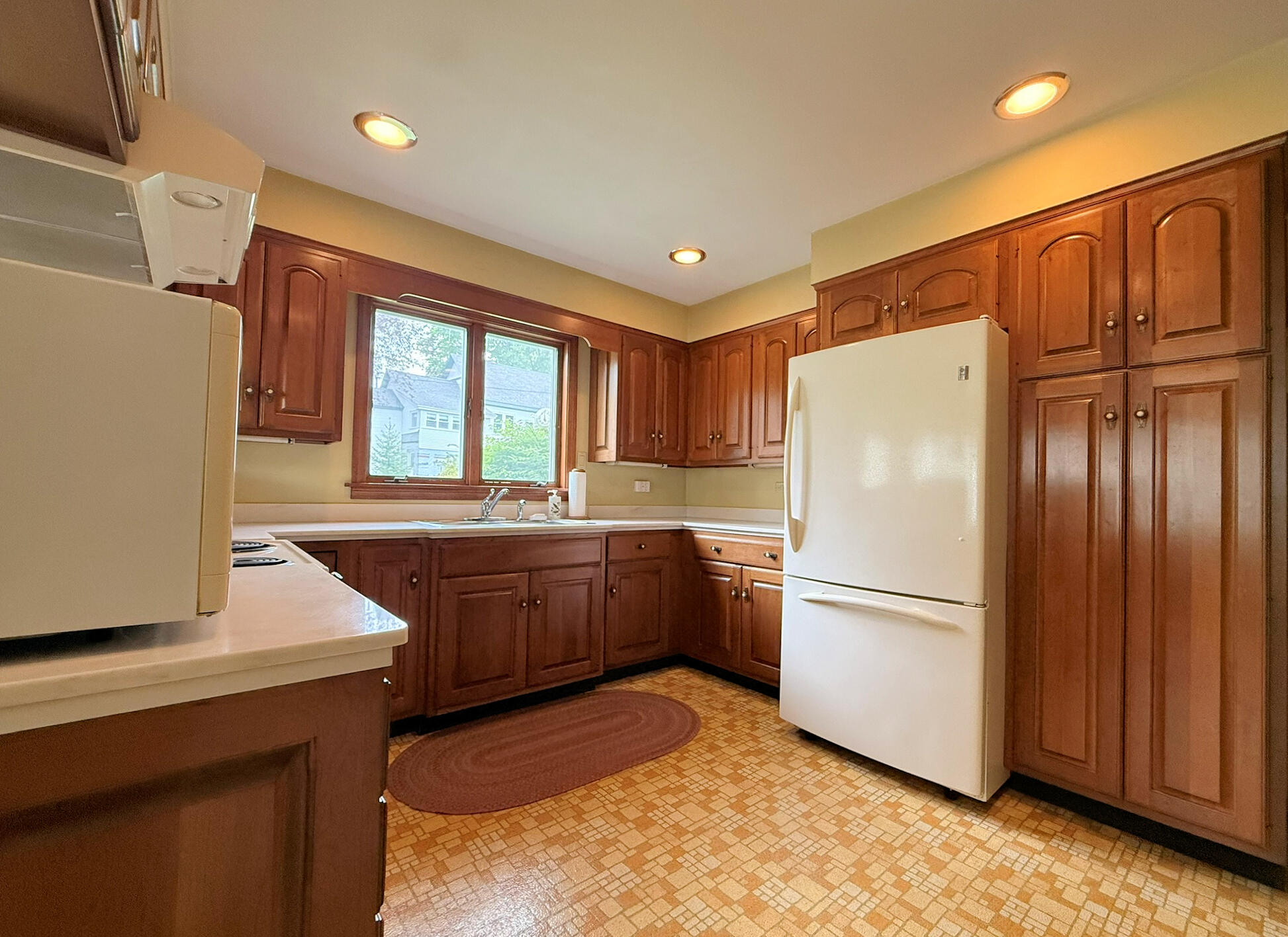 12 Lincoln Street Property Photo 29