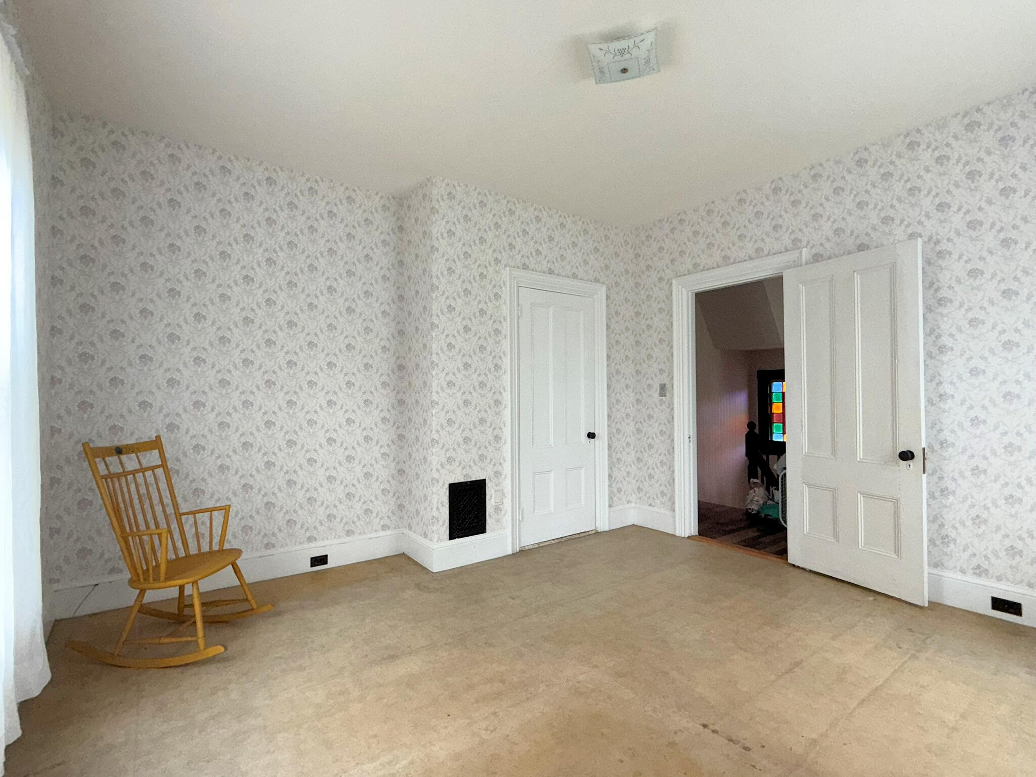 12 Lincoln Street Property Photo 44