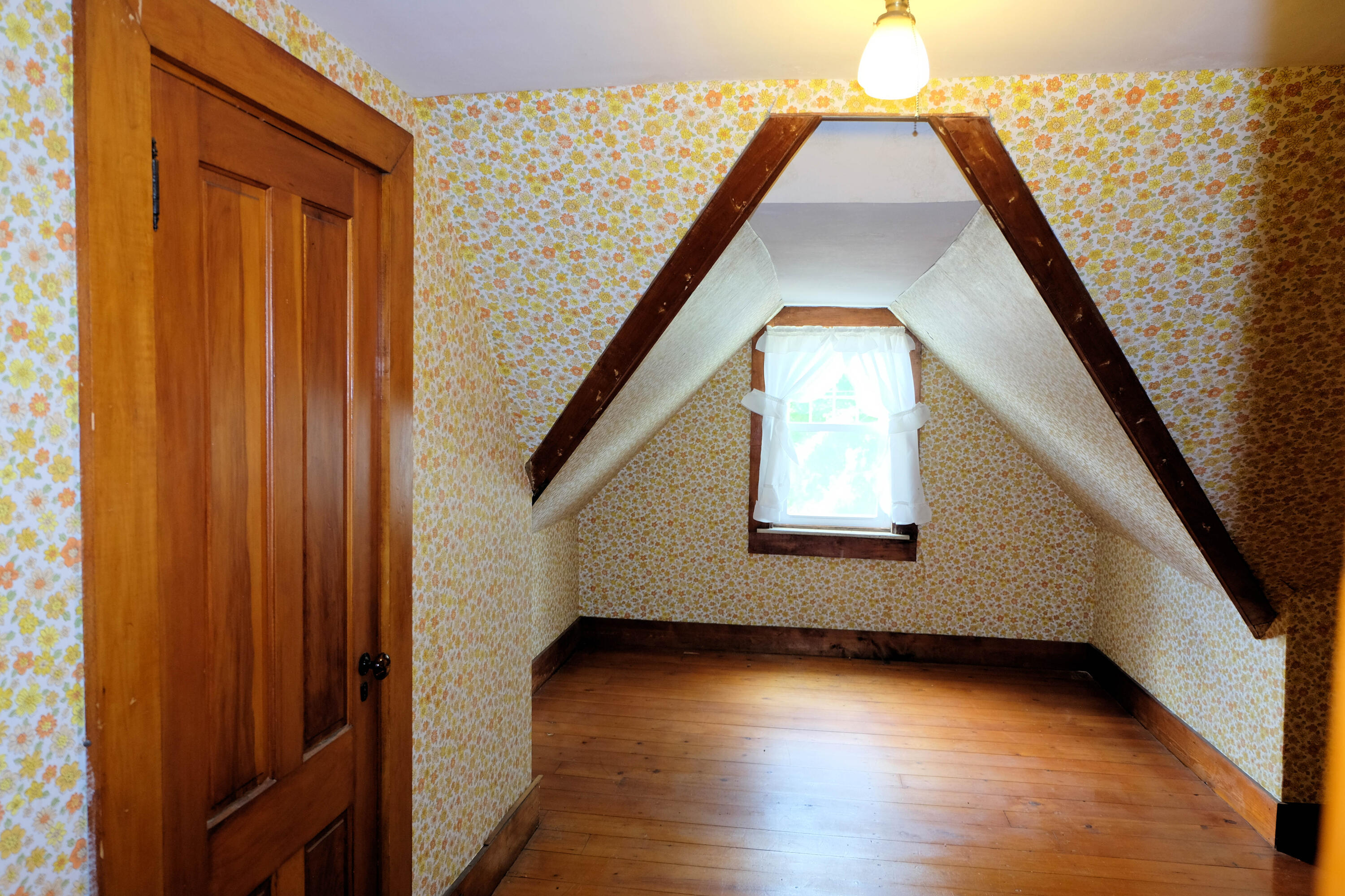 12 Lincoln Street Property Photo 49