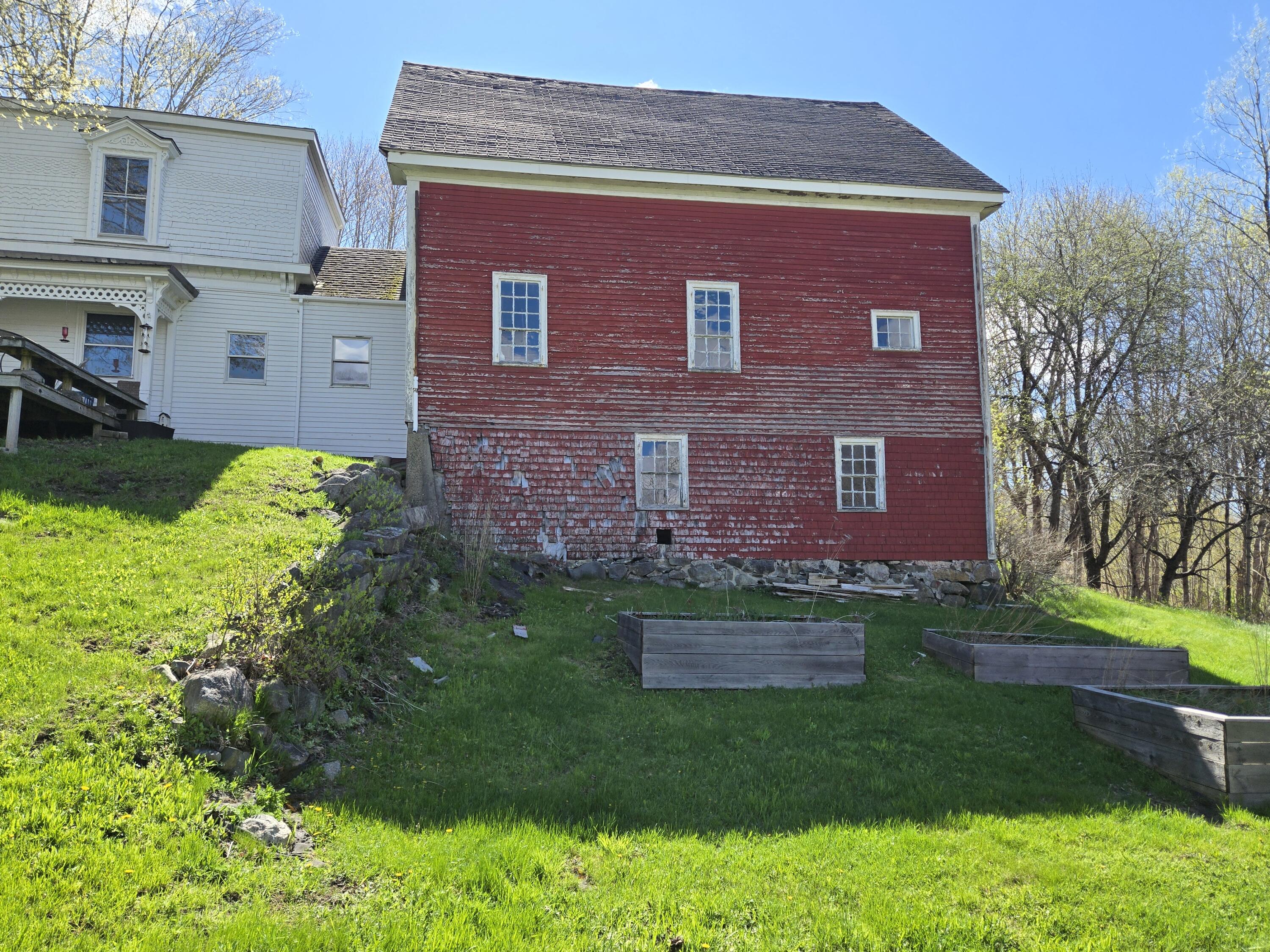 9 Academy Hill Road Property Photo 16