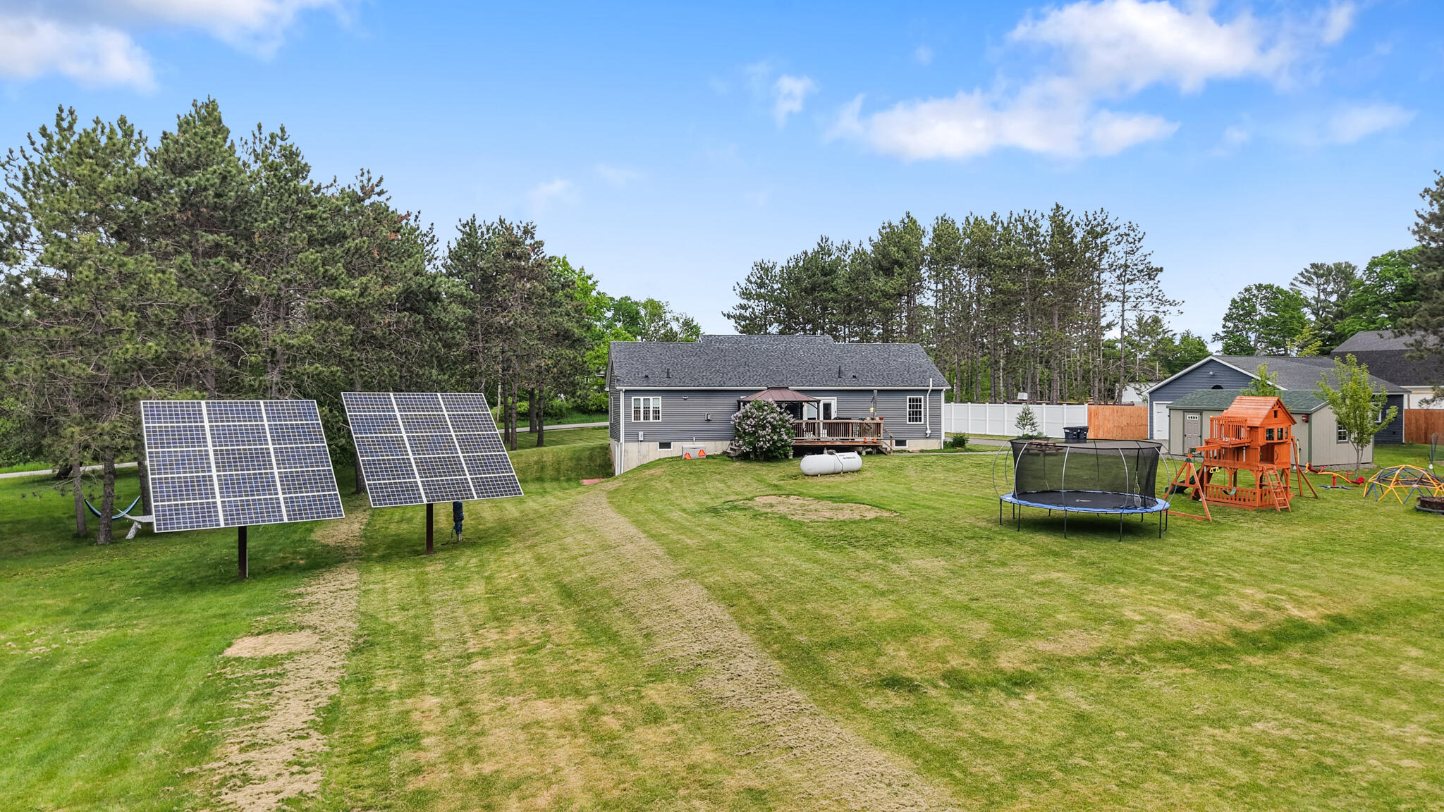 212 S Levant Road Property Photo 7