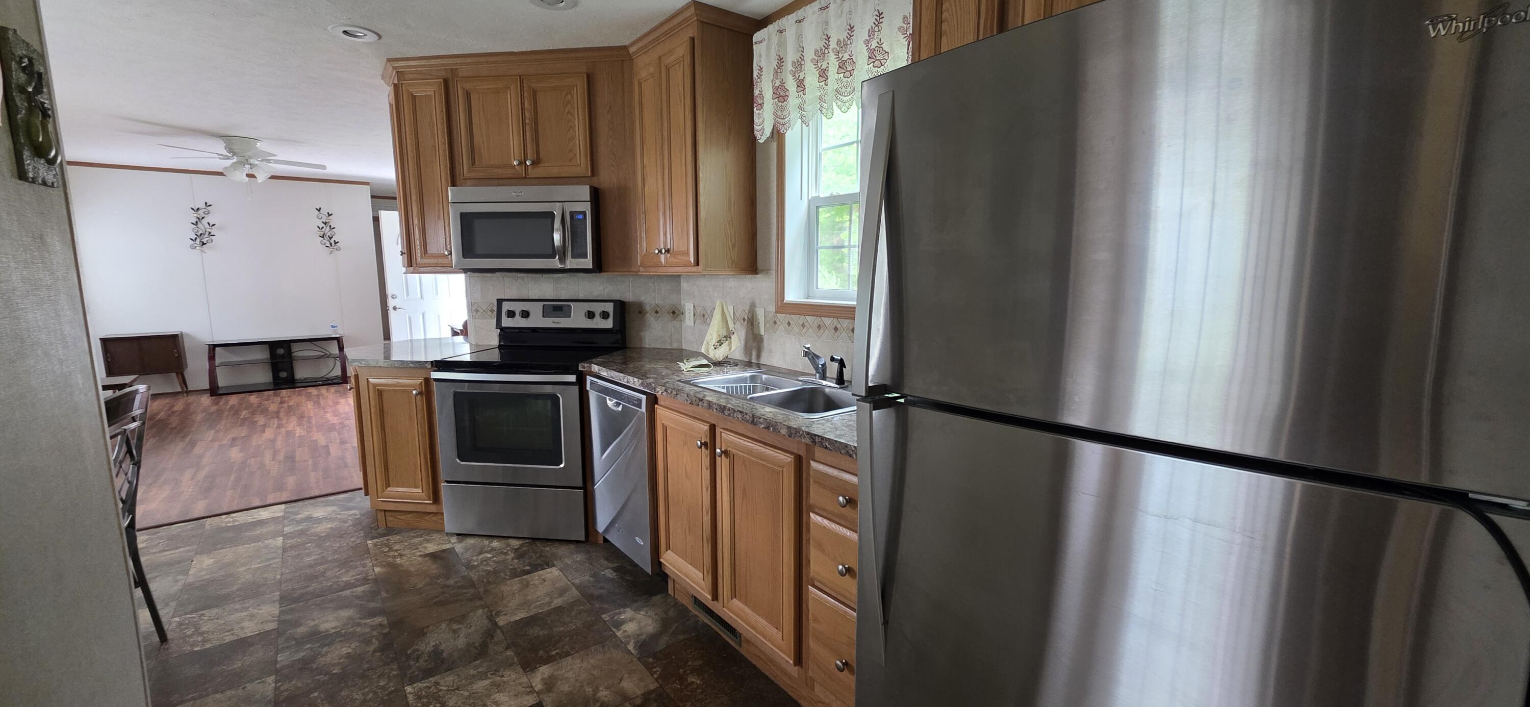3 Redwood Drive Property Photo 5