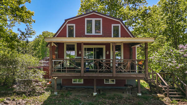 48 Piper Lane Property Photo 9