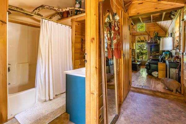 48 Piper Lane Property Photo 17