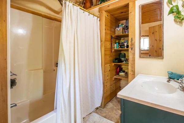 48 Piper Lane Property Photo 18