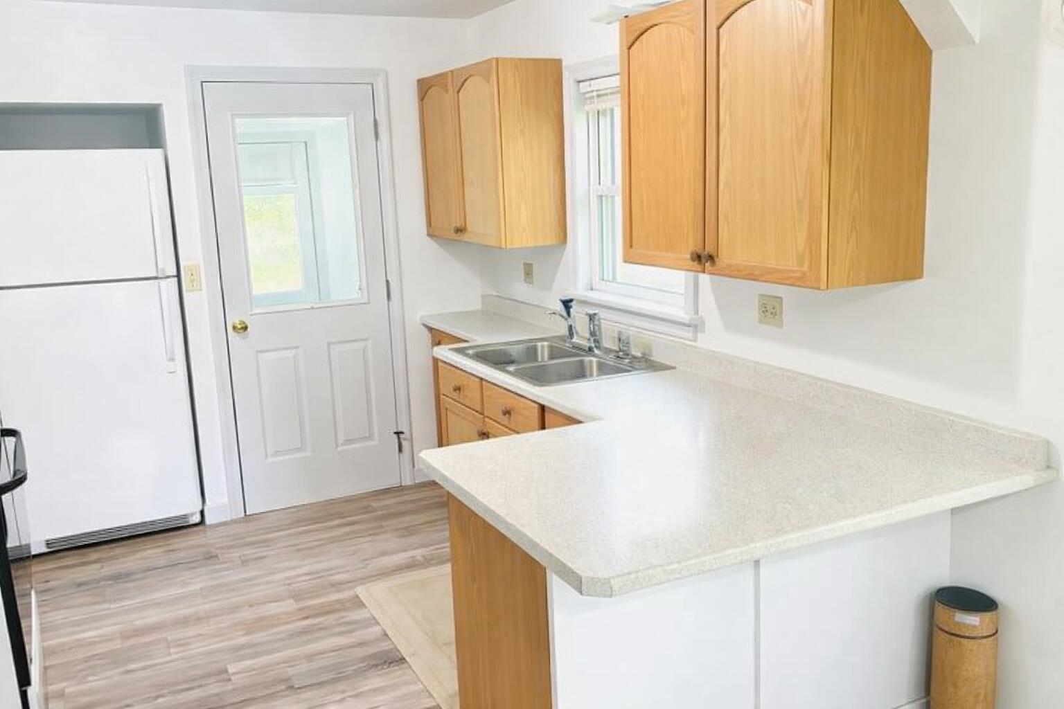 549 Roosevelt Trail Property Photo 11