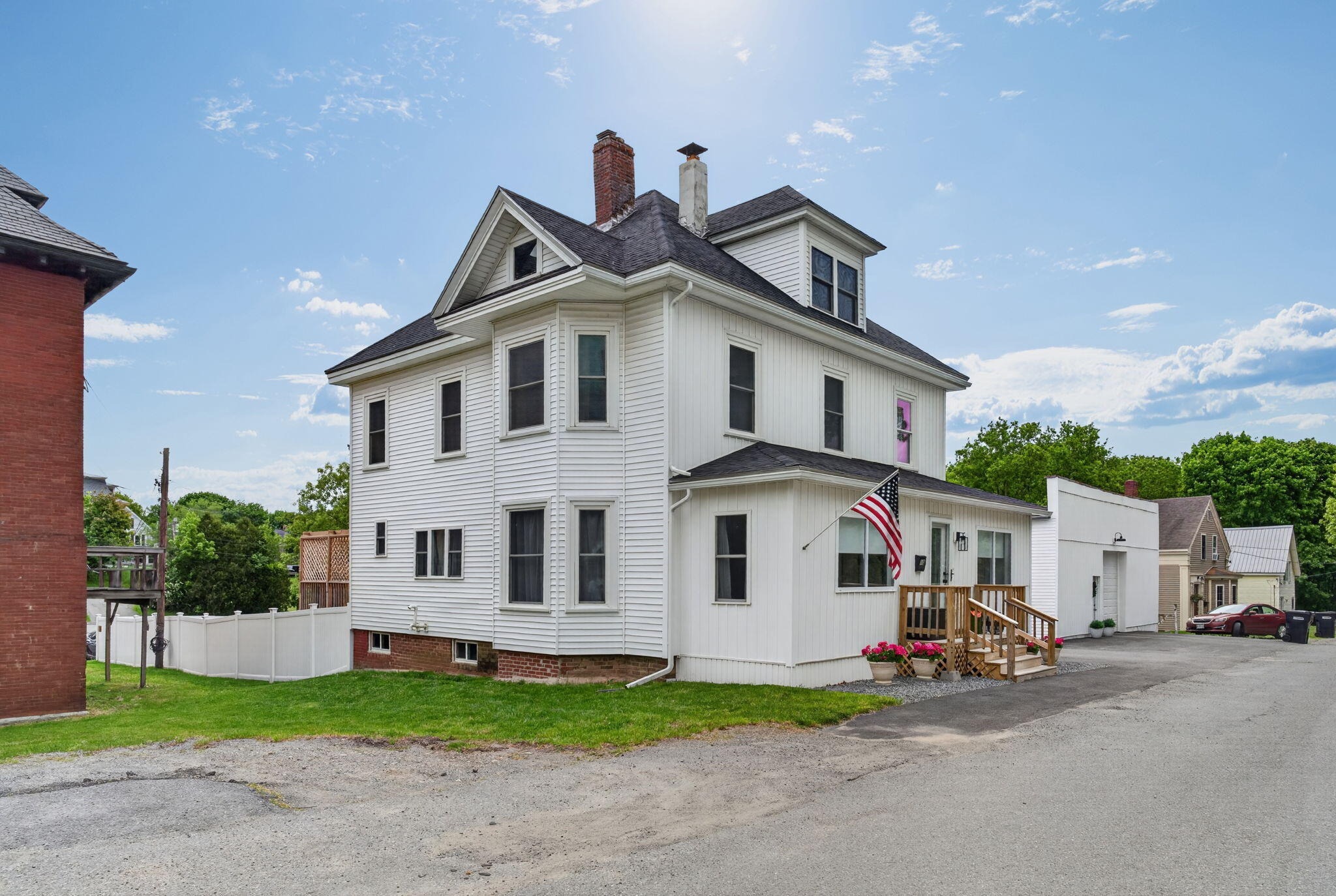 10 Salem Court Property Photo 2
