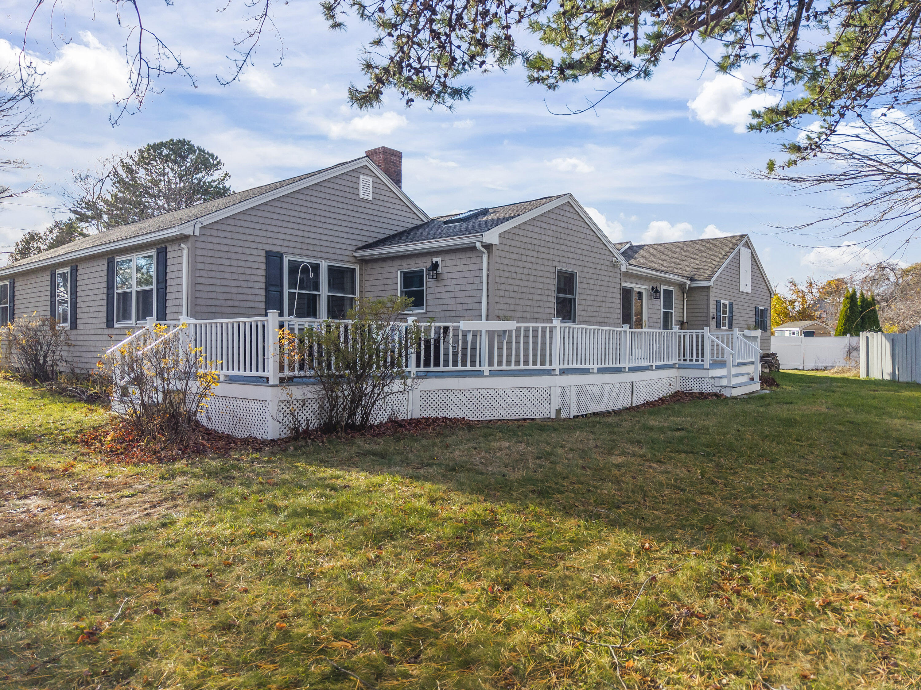 48 Howard Avenue Property Photo 4