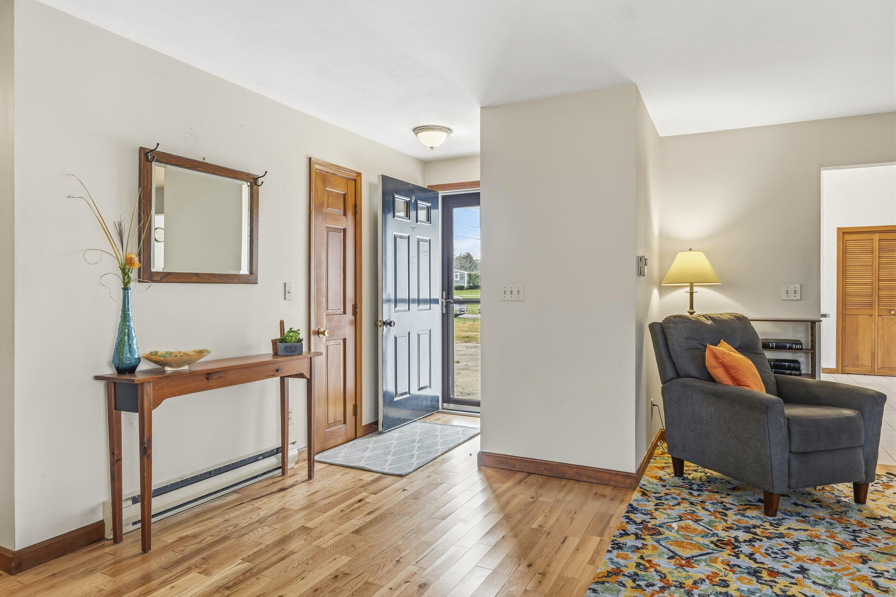 48 Howard Avenue Property Photo 9