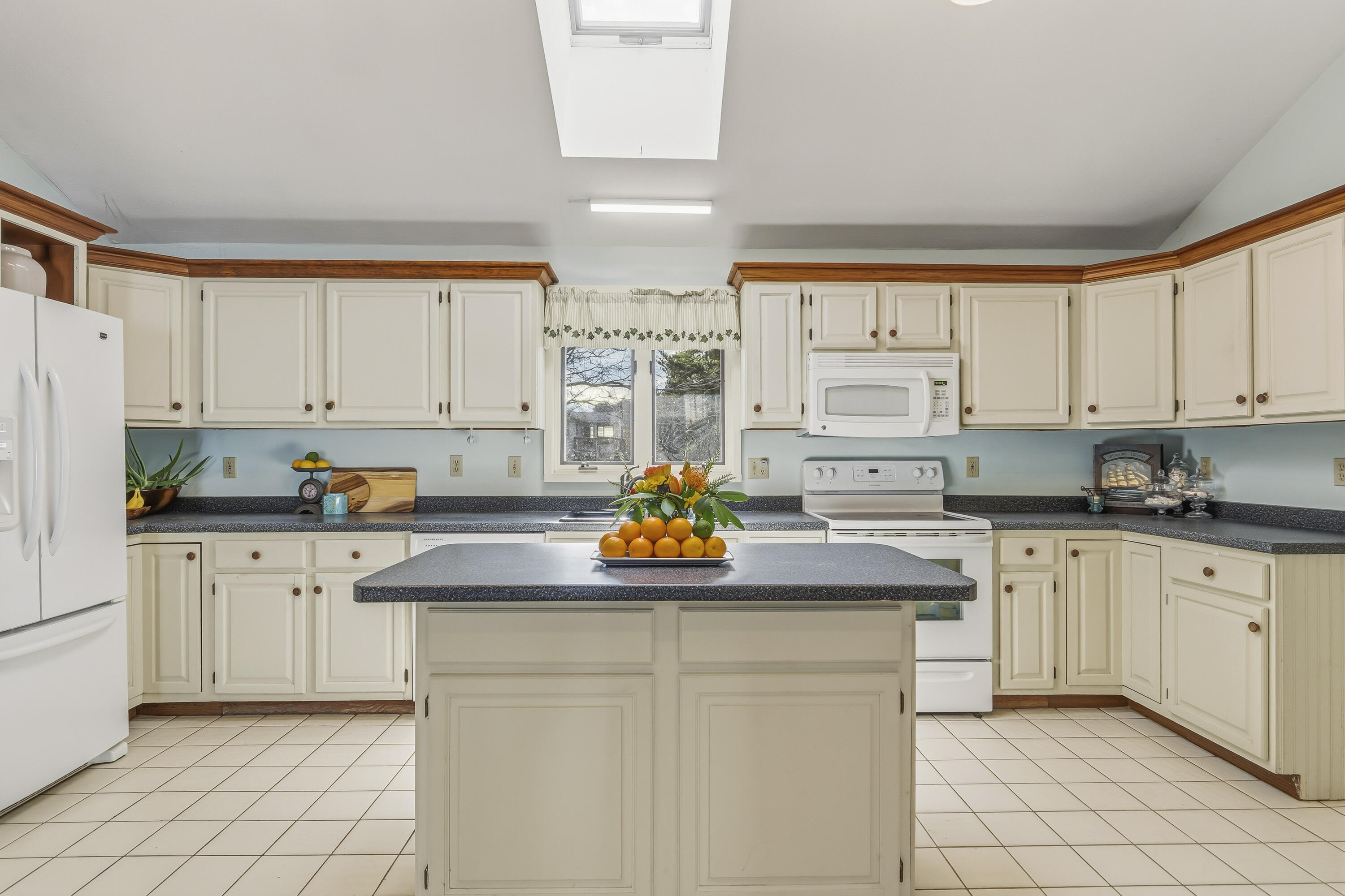 48 Howard Avenue Property Photo 19