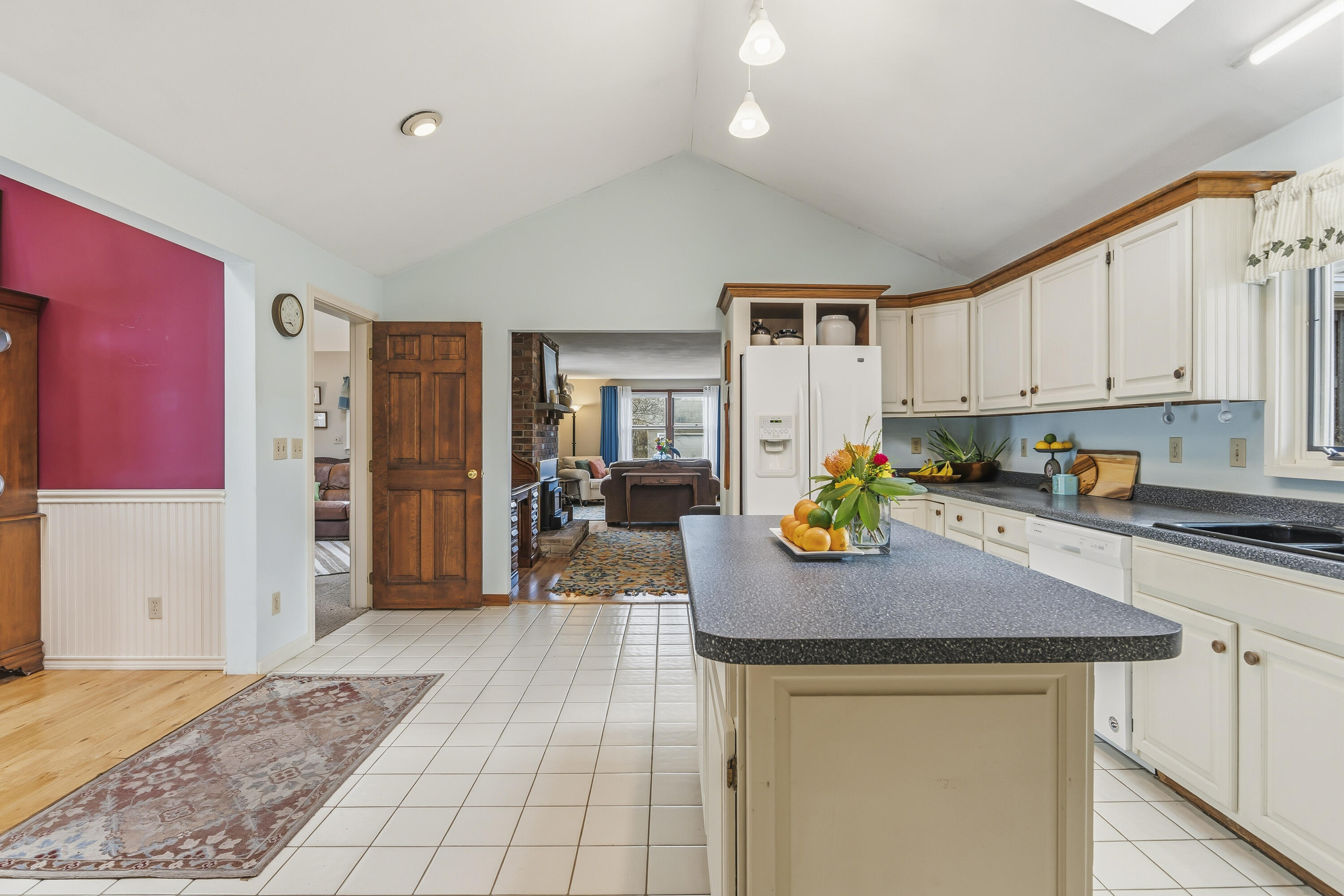 48 Howard Avenue Property Photo 21