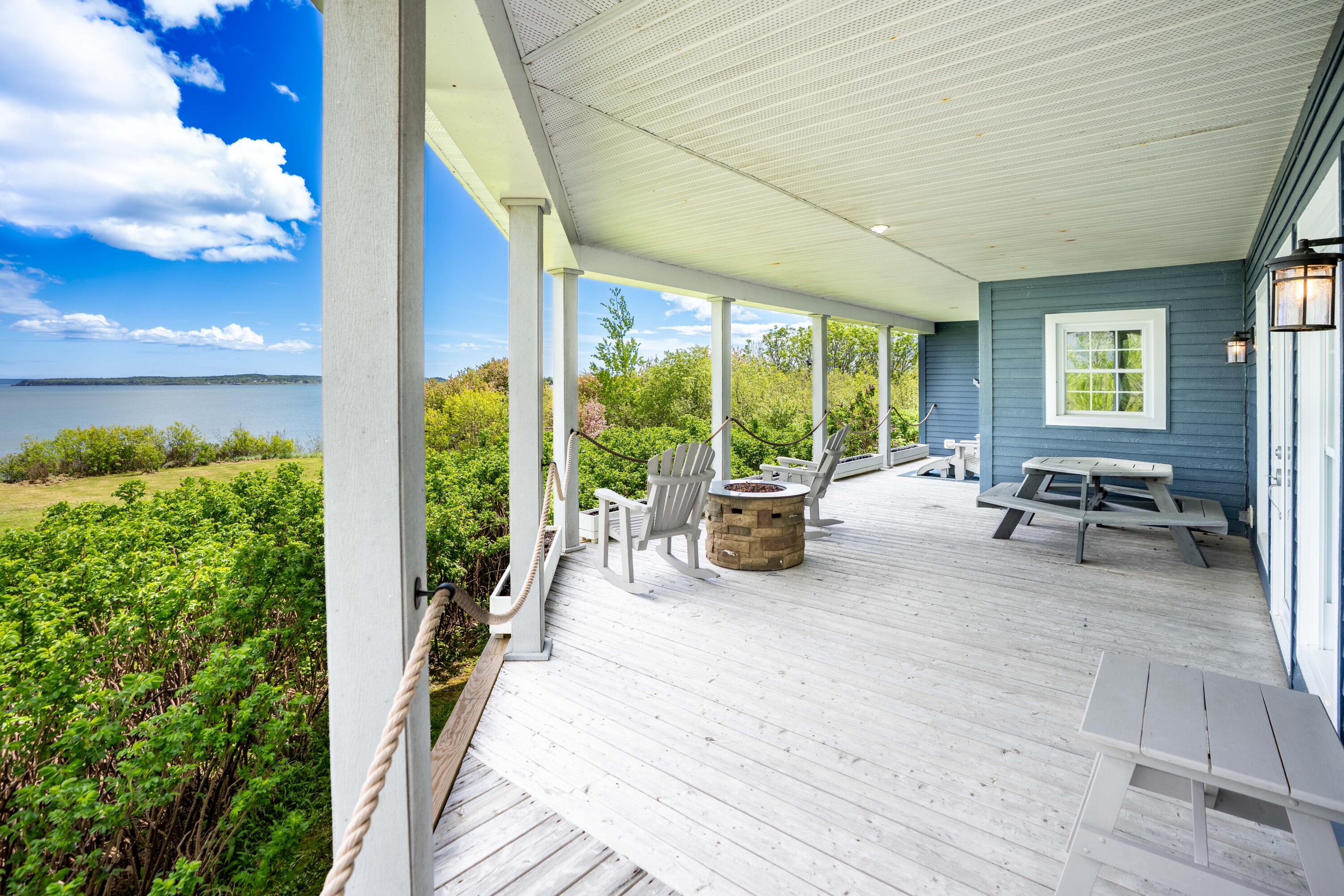 20 Easy Street Property Photo 3