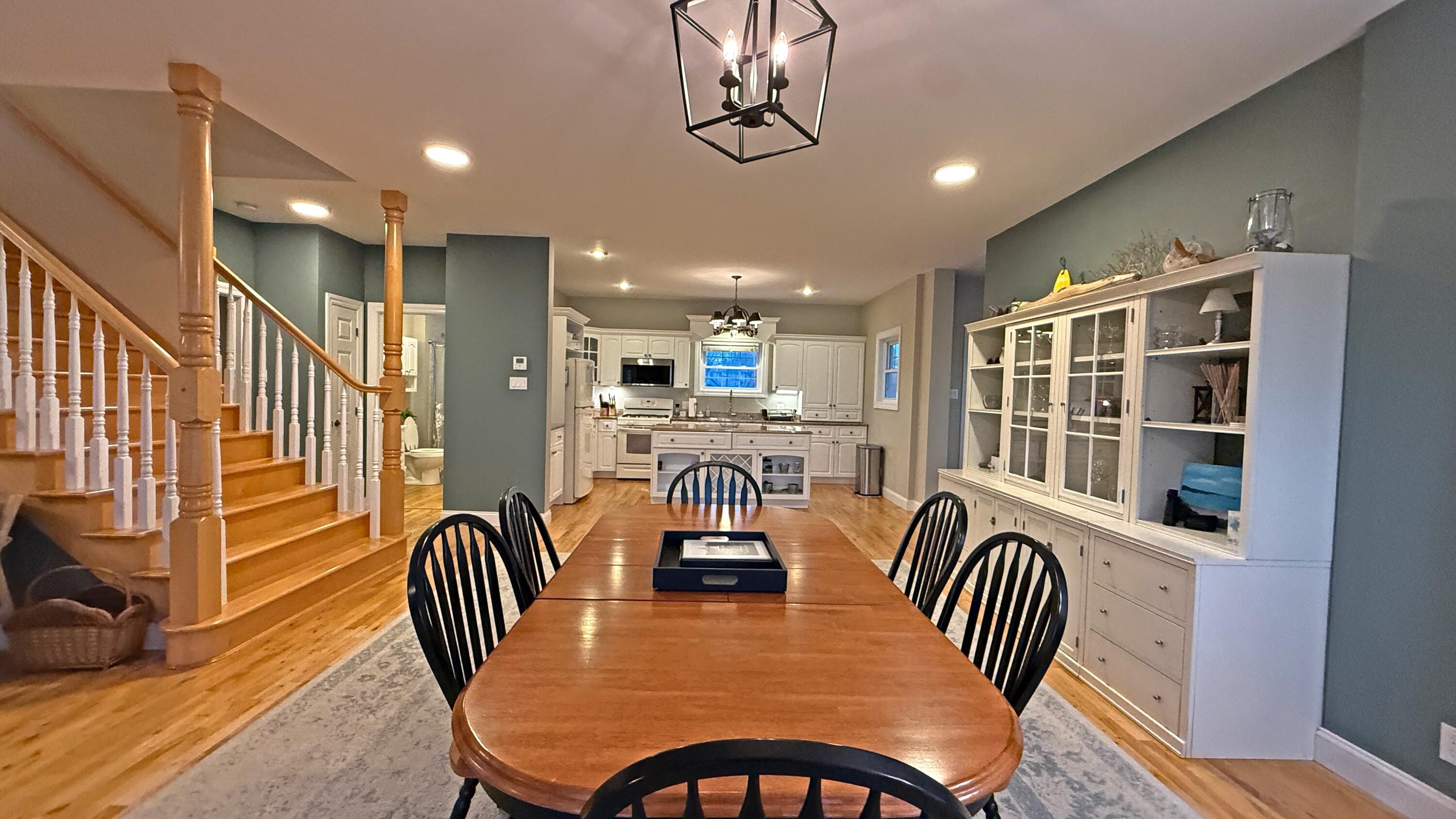 20 Easy Street Property Photo 16