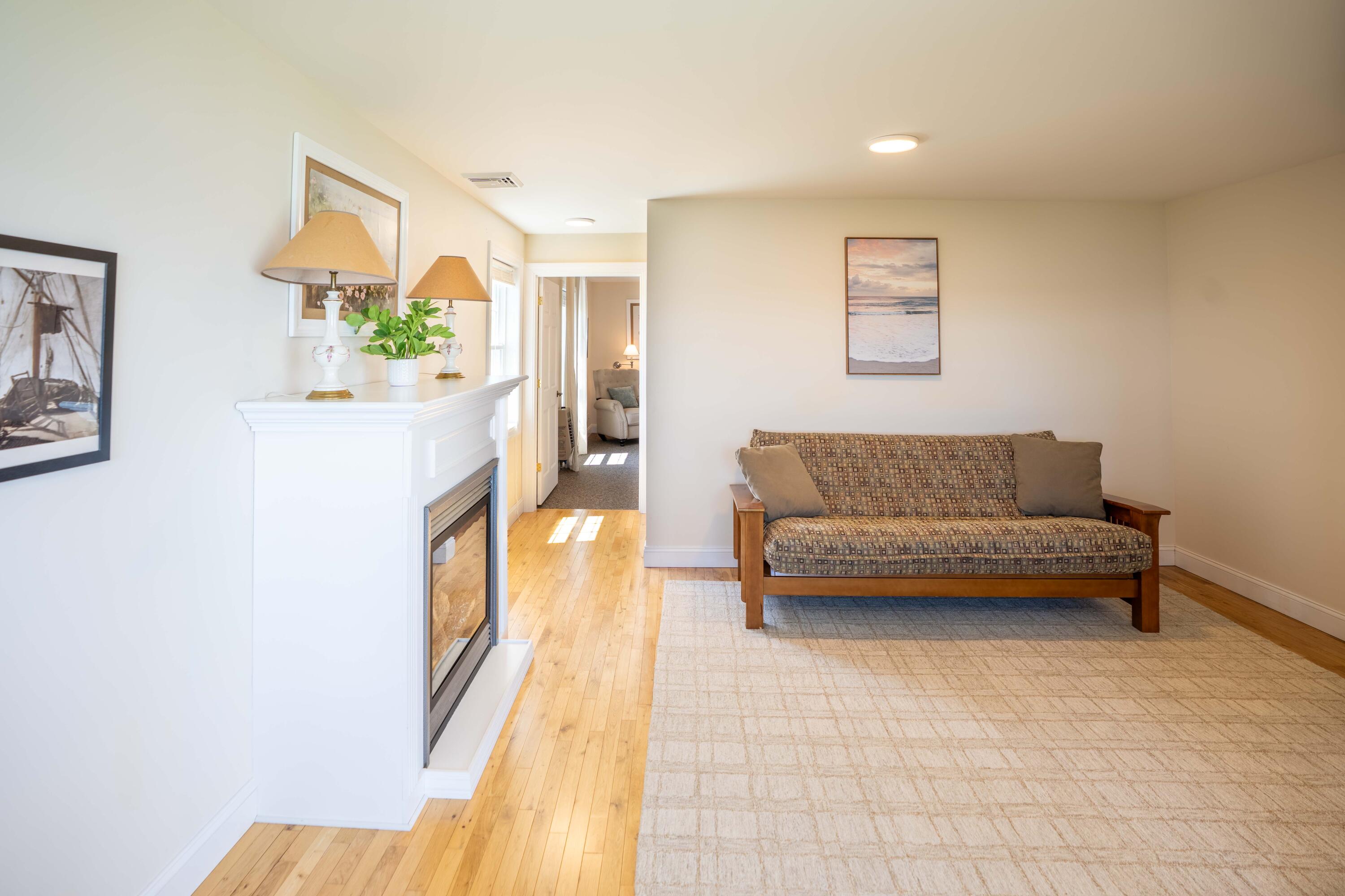 20 Easy Street Property Photo 26