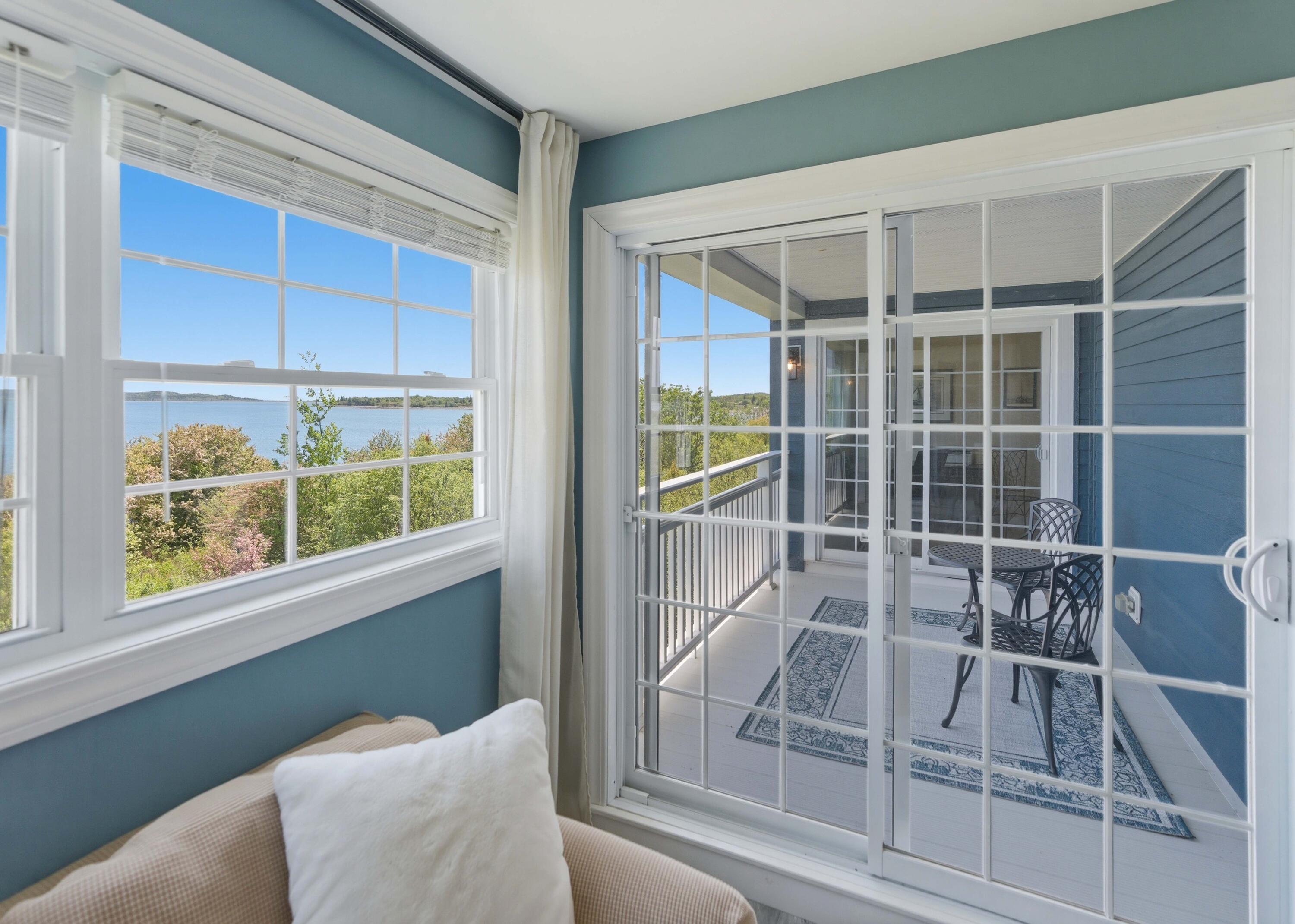 20 Easy Street Property Photo 29