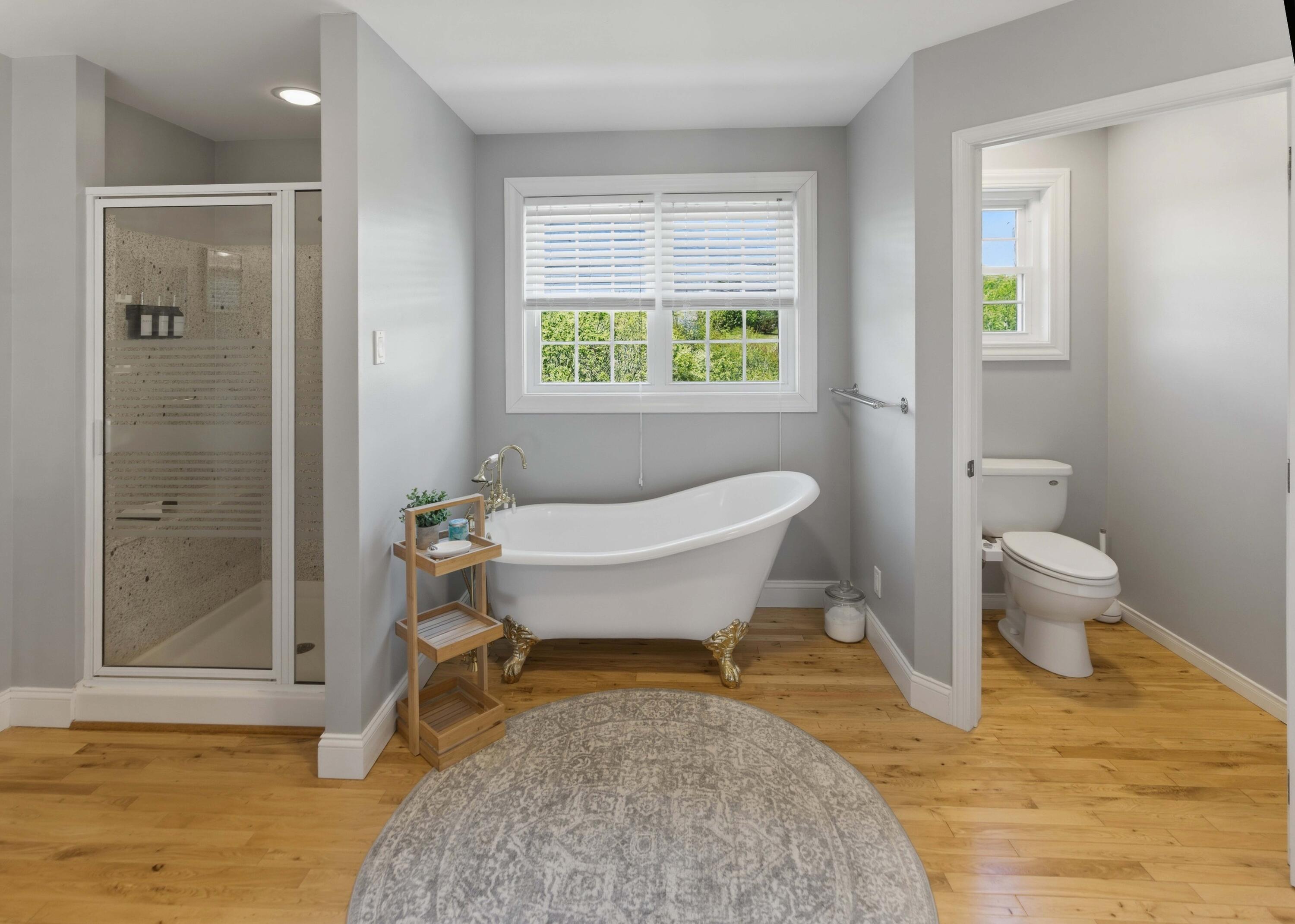 20 Easy Street Property Photo 33