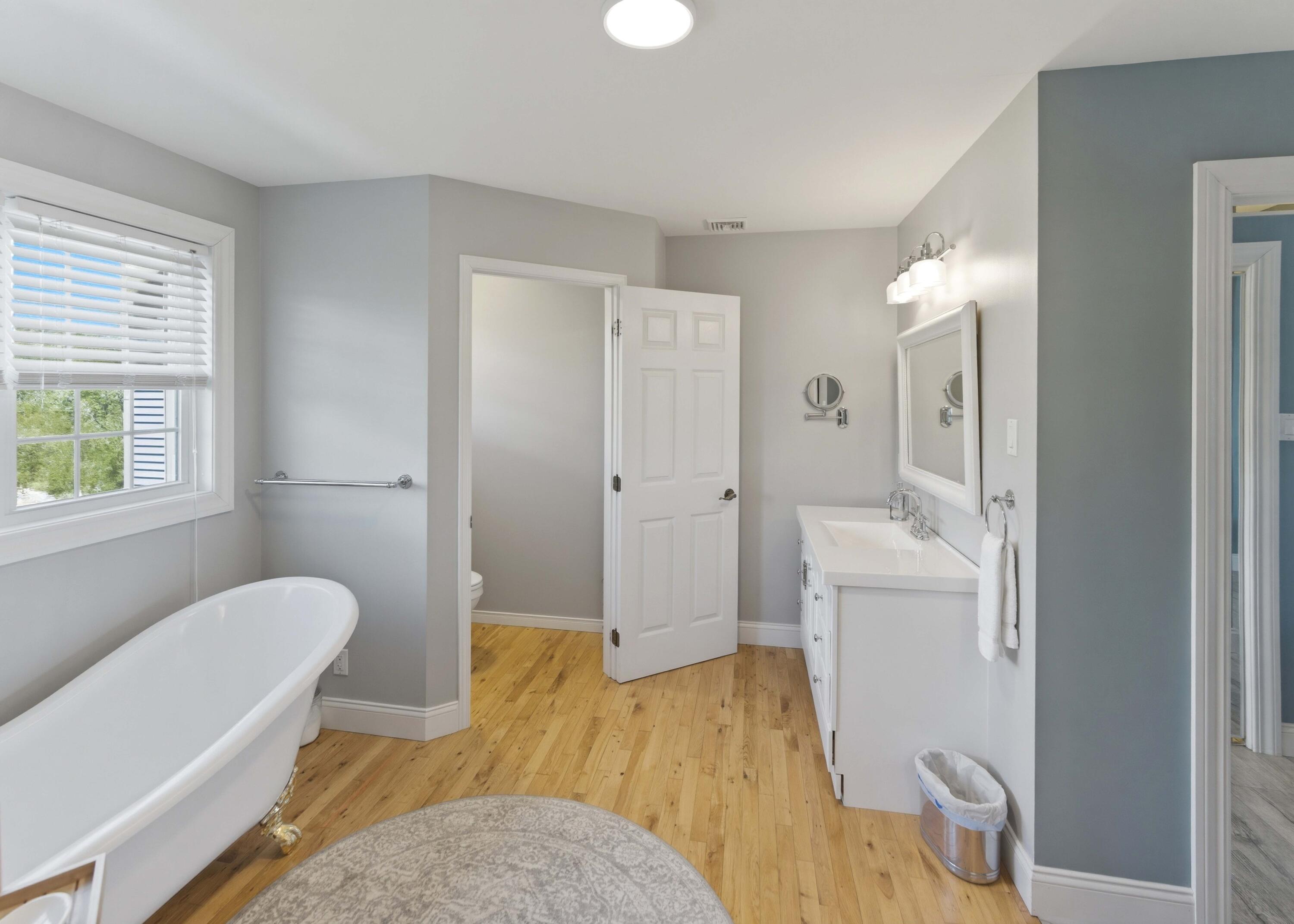 20 Easy Street Property Photo 34