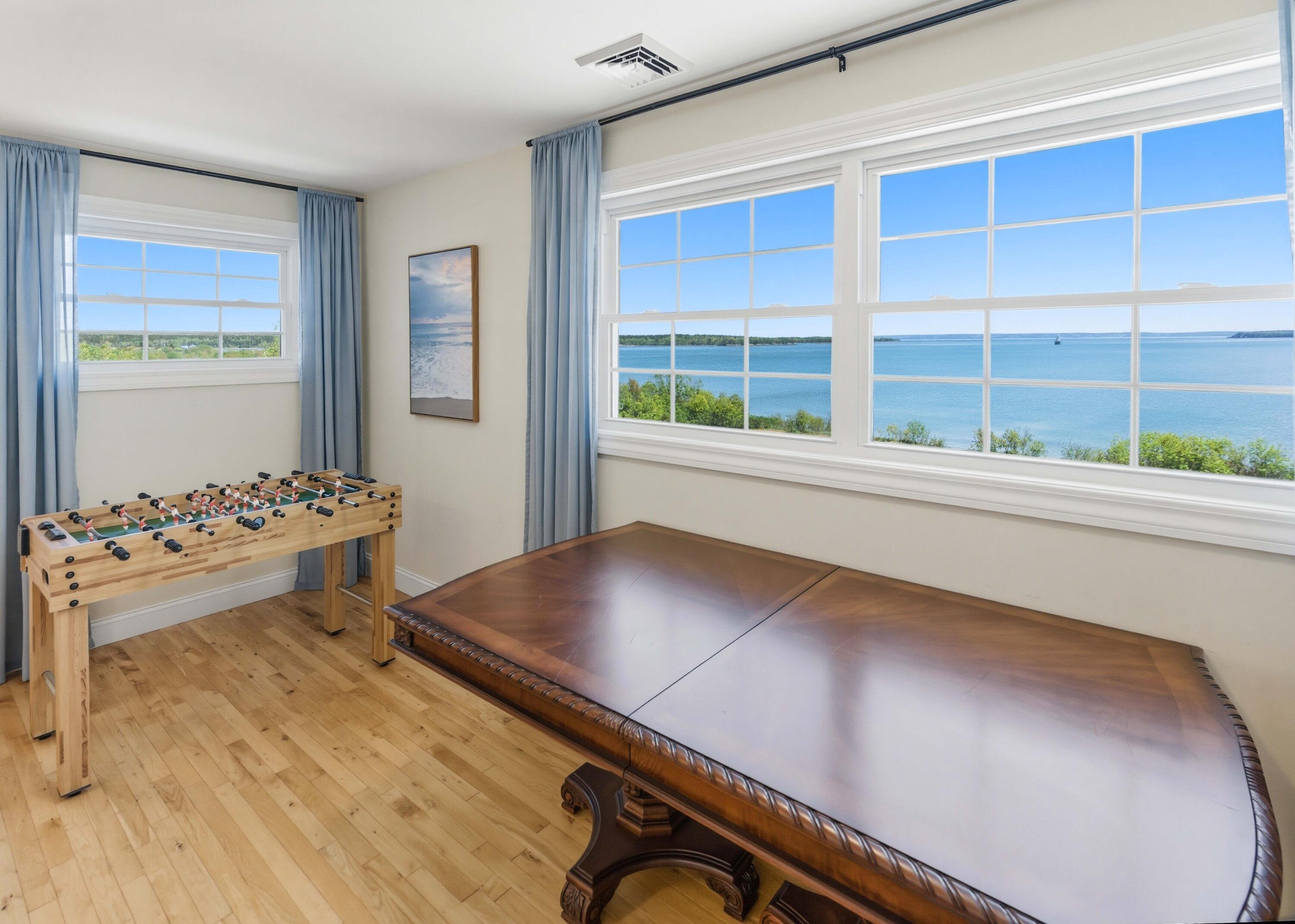 20 Easy Street Property Photo 36