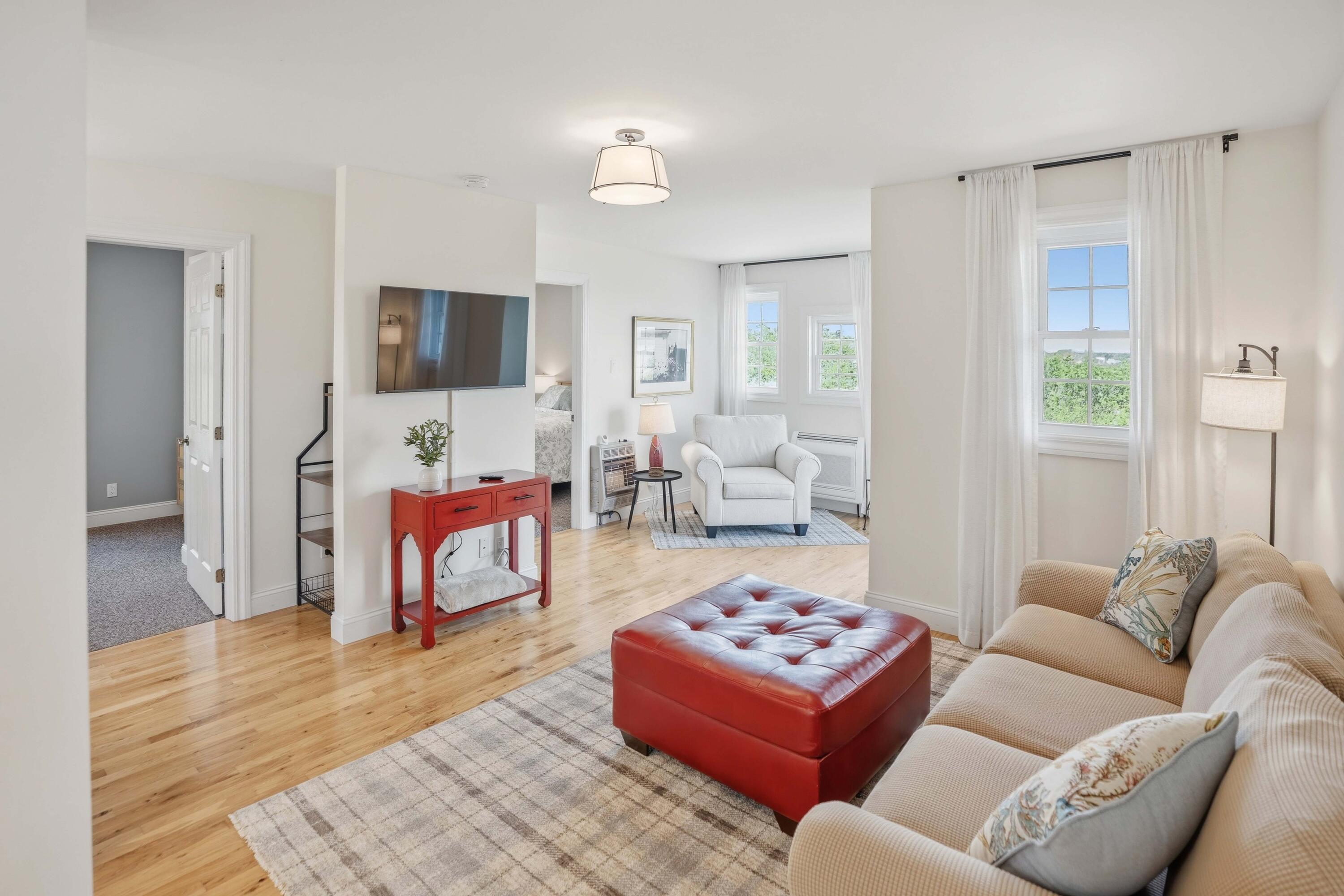 20 Easy Street Property Photo 39