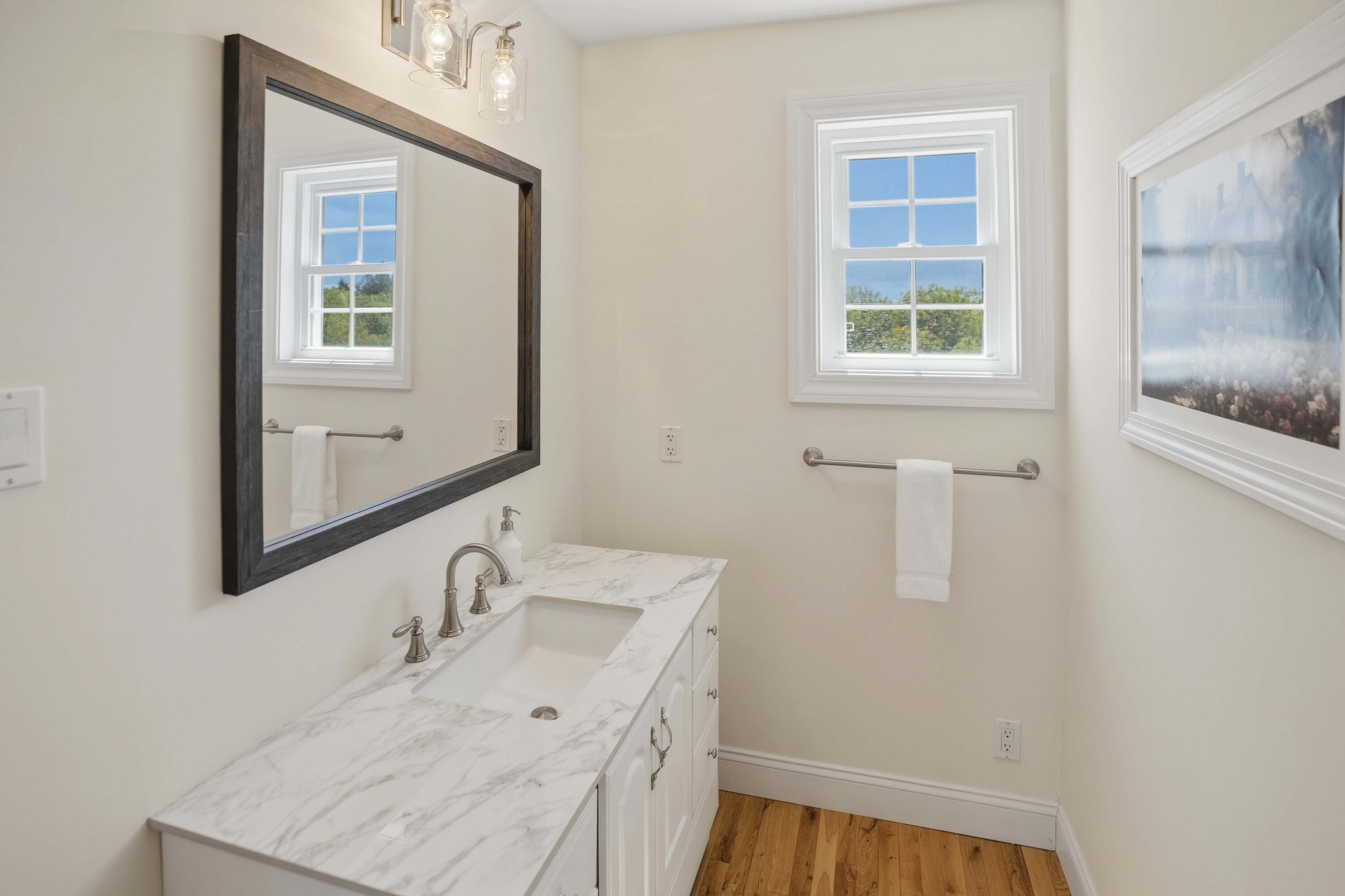 20 Easy Street Property Photo 42