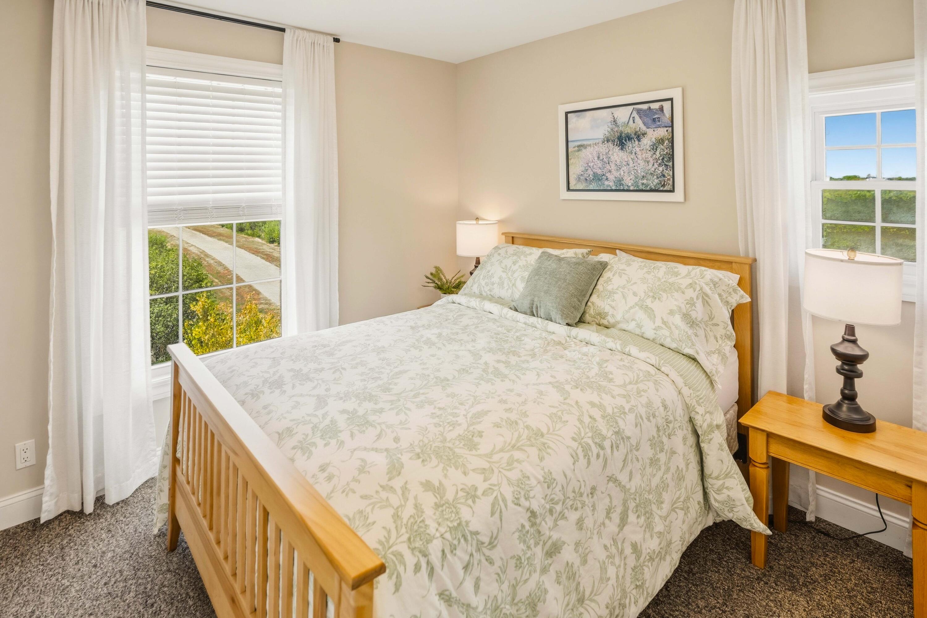 20 Easy Street Property Photo 43