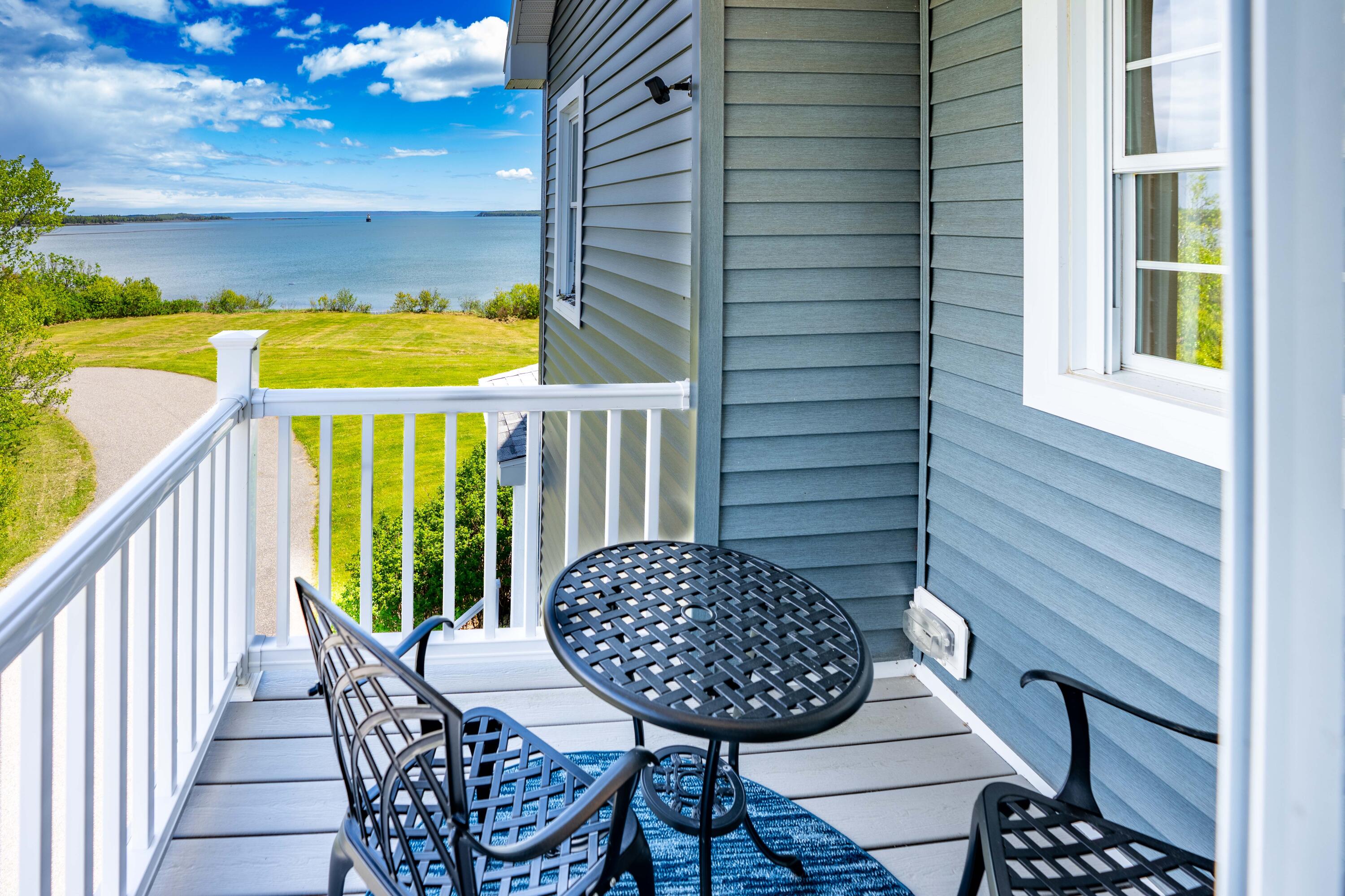 20 Easy Street Property Photo 47