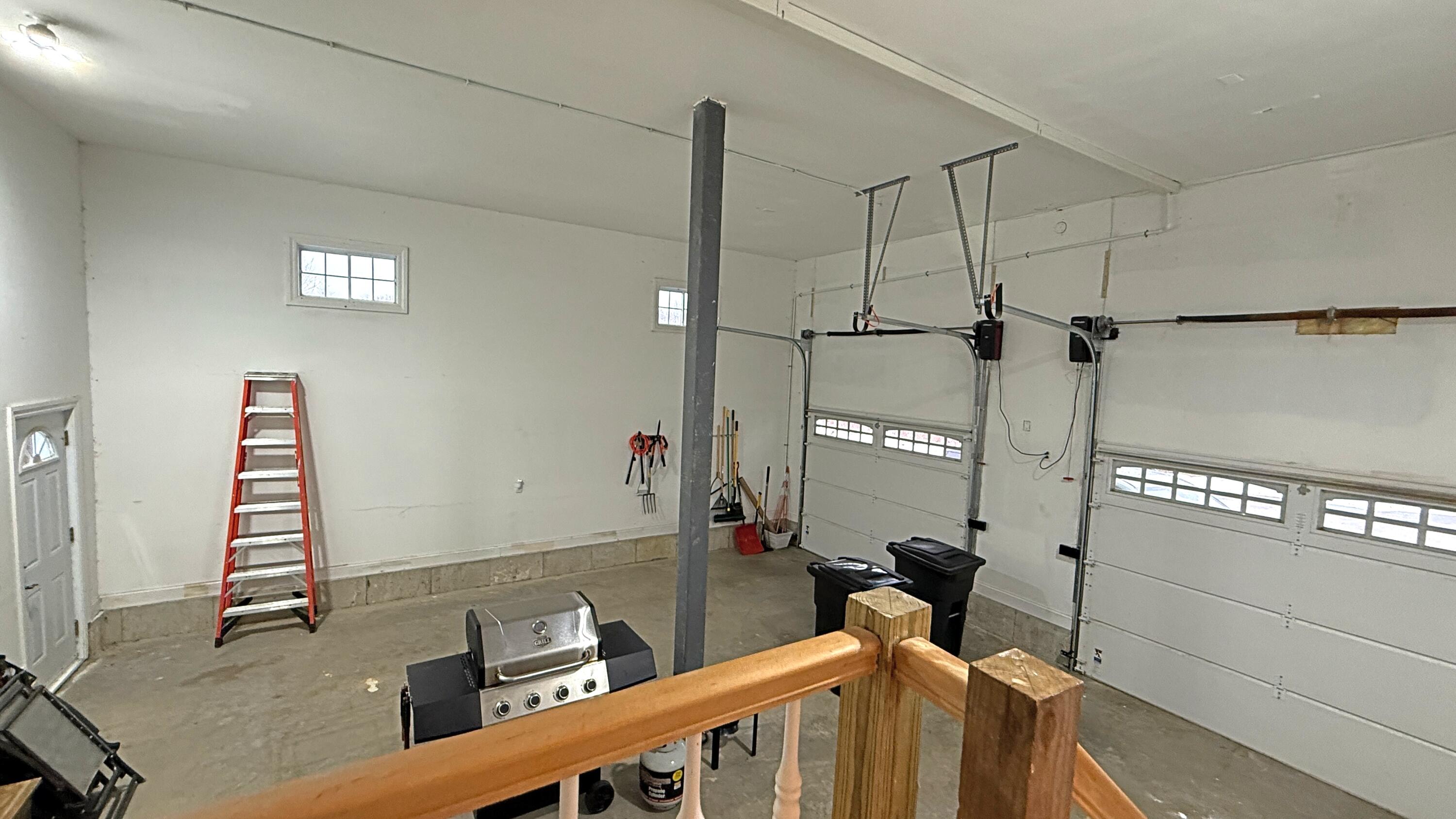 20 Easy Street Property Photo 49