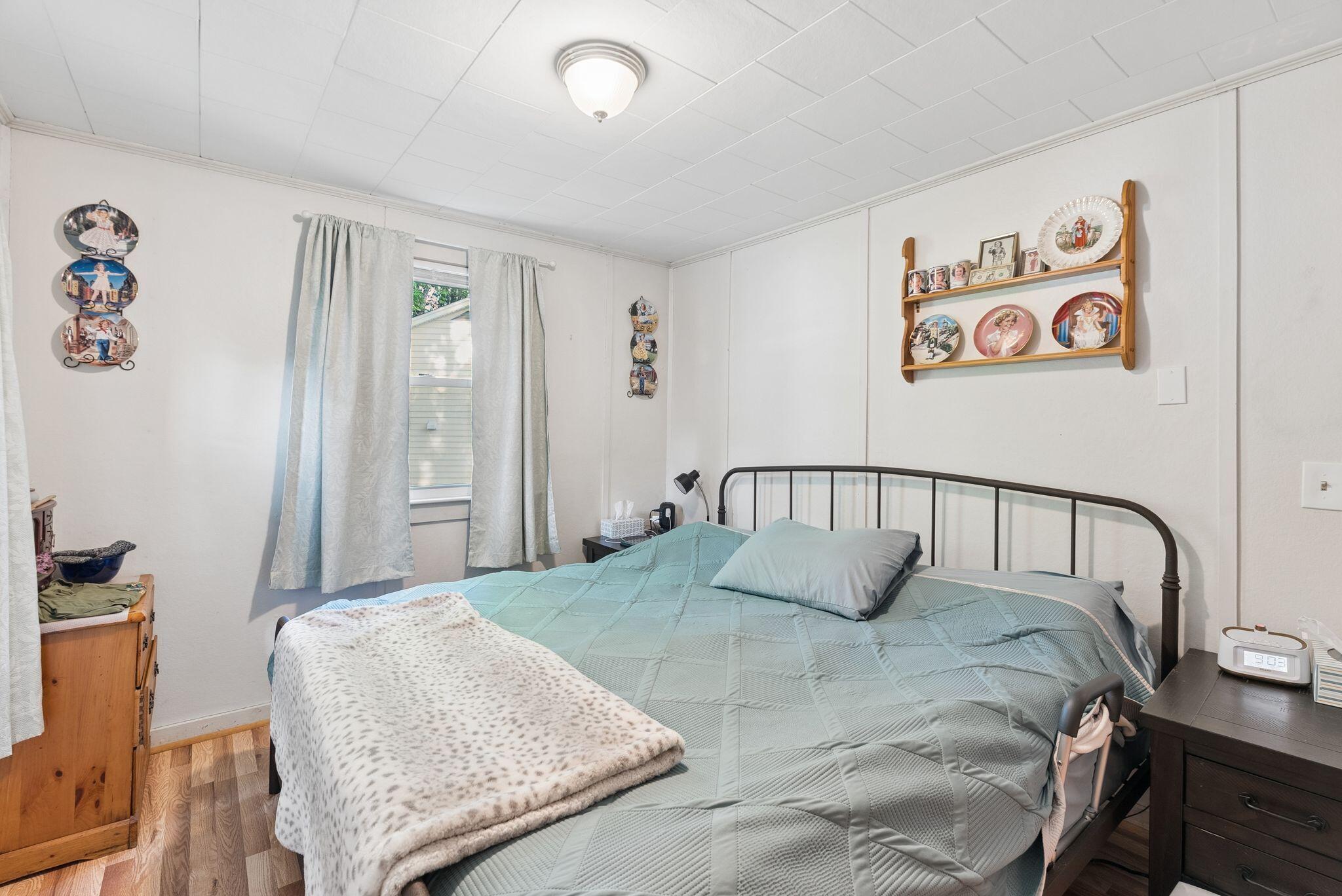 664 Maine Avenue Property Photo 6