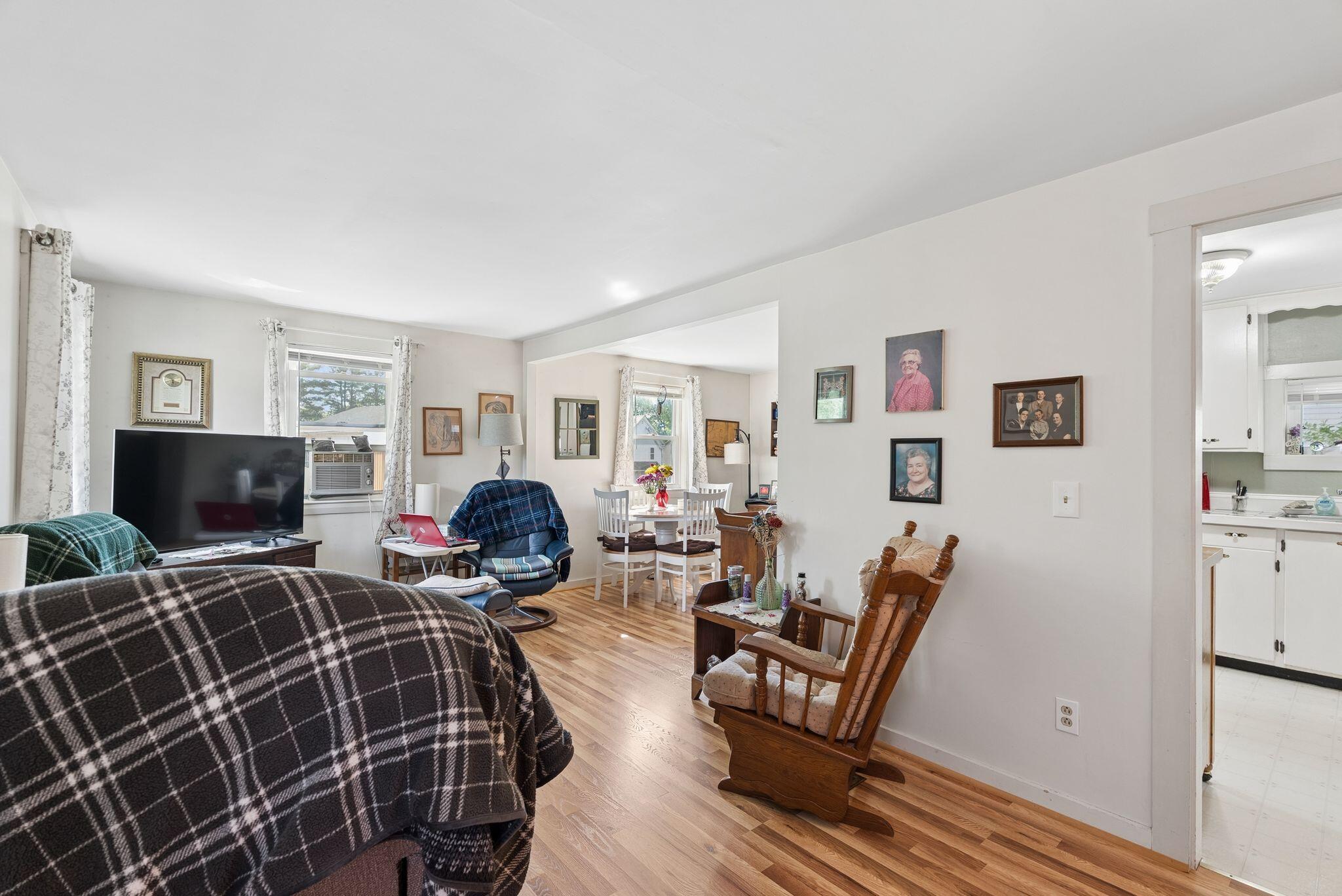 664 Maine Avenue Property Photo 7