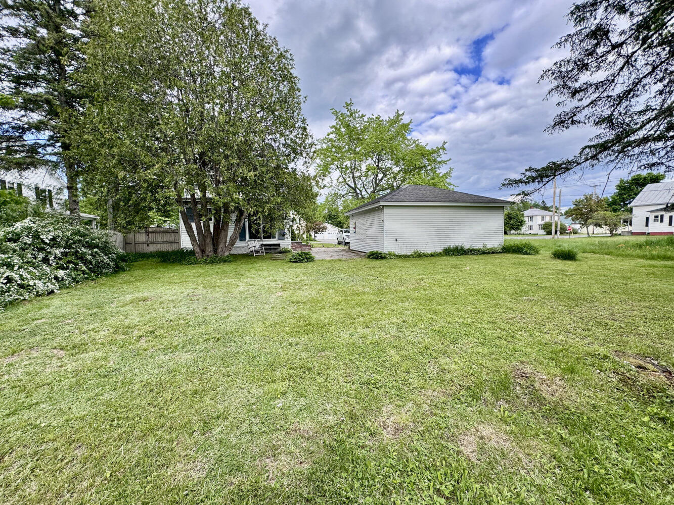 136 North Avenue Property Photo 5