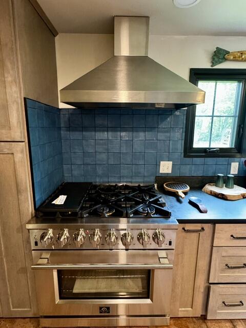 22 Union Street Property Photo 9