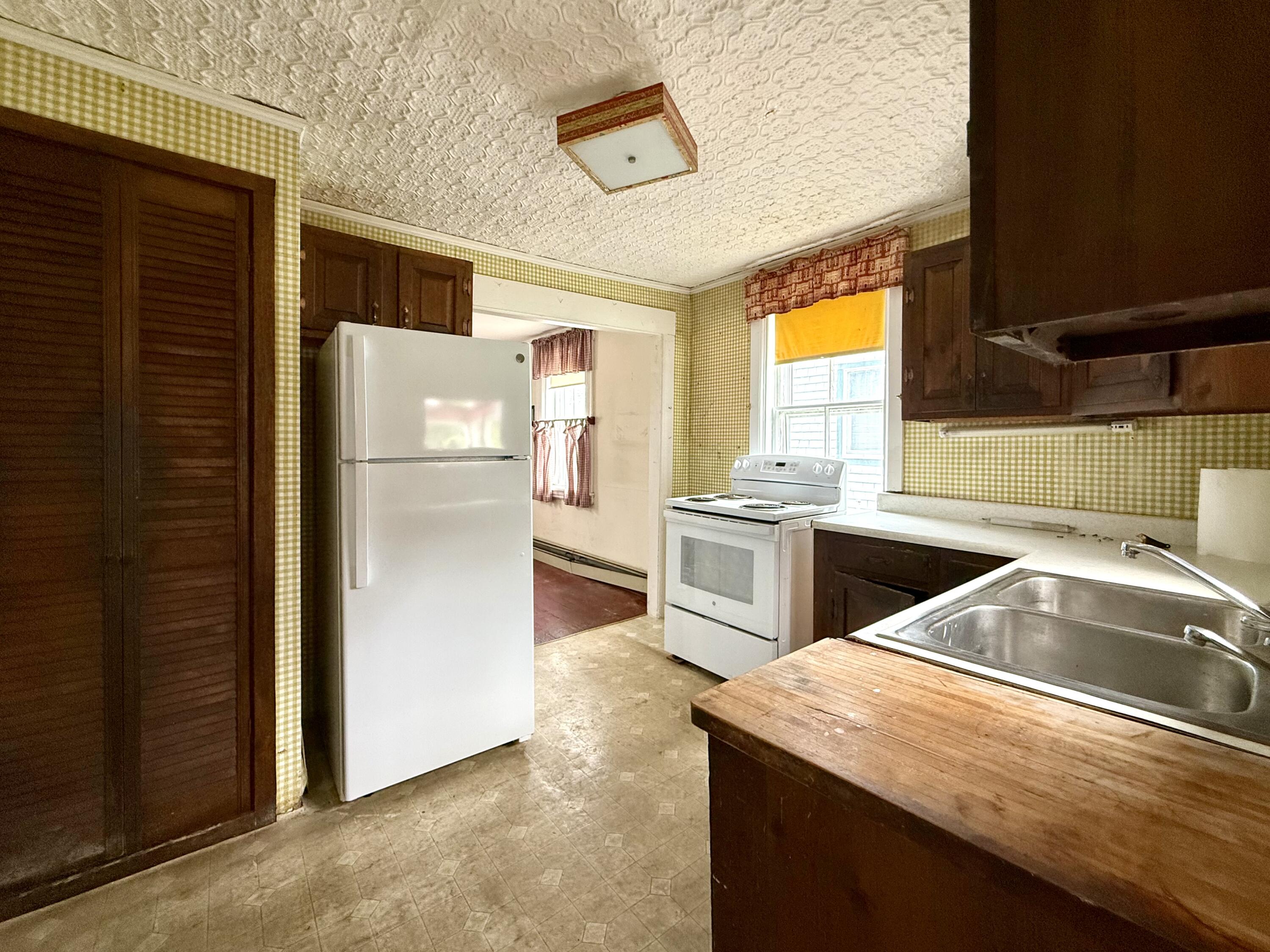 5 Water Street Property Photo 13