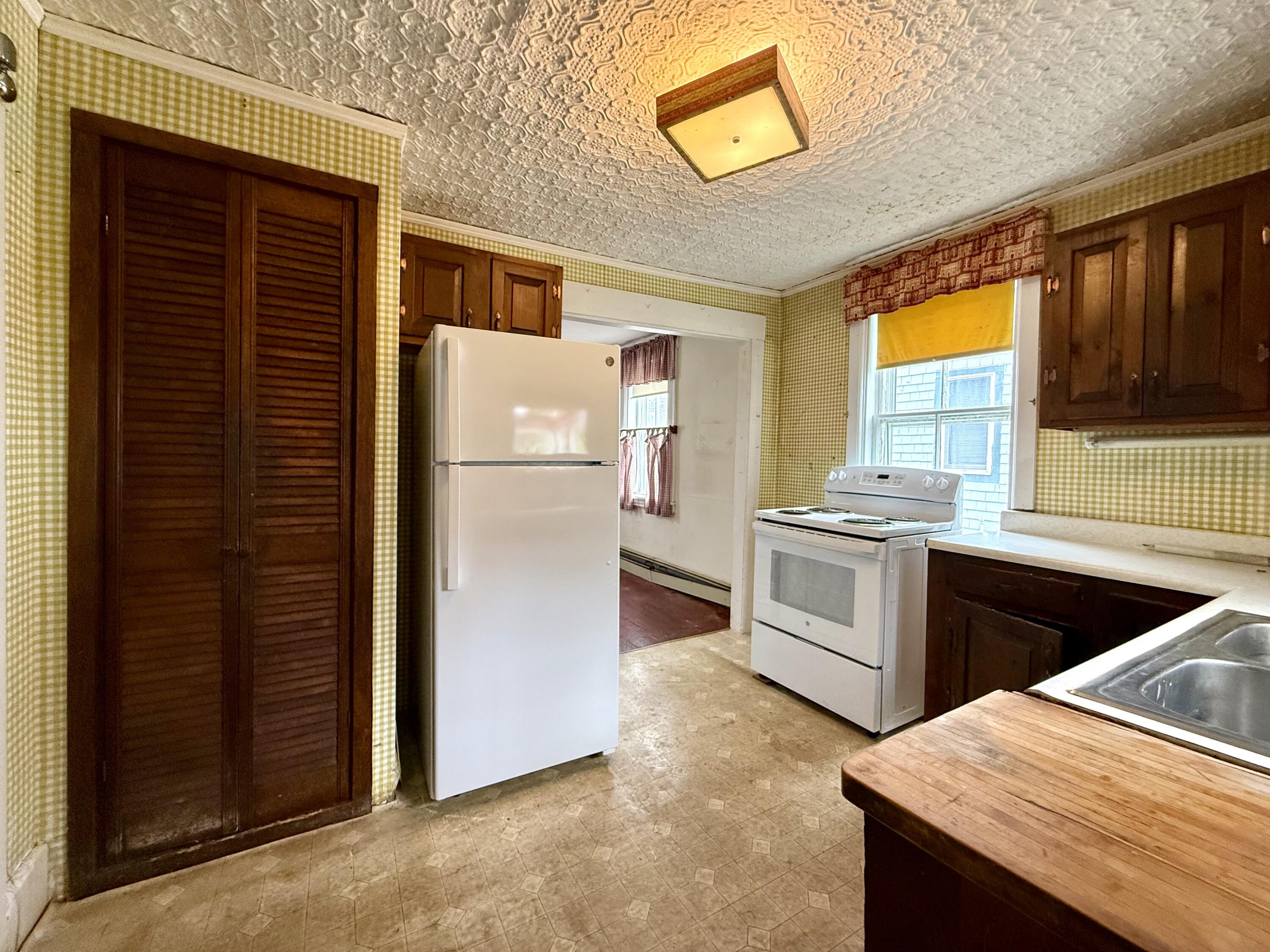 5 Water Street Property Photo 14