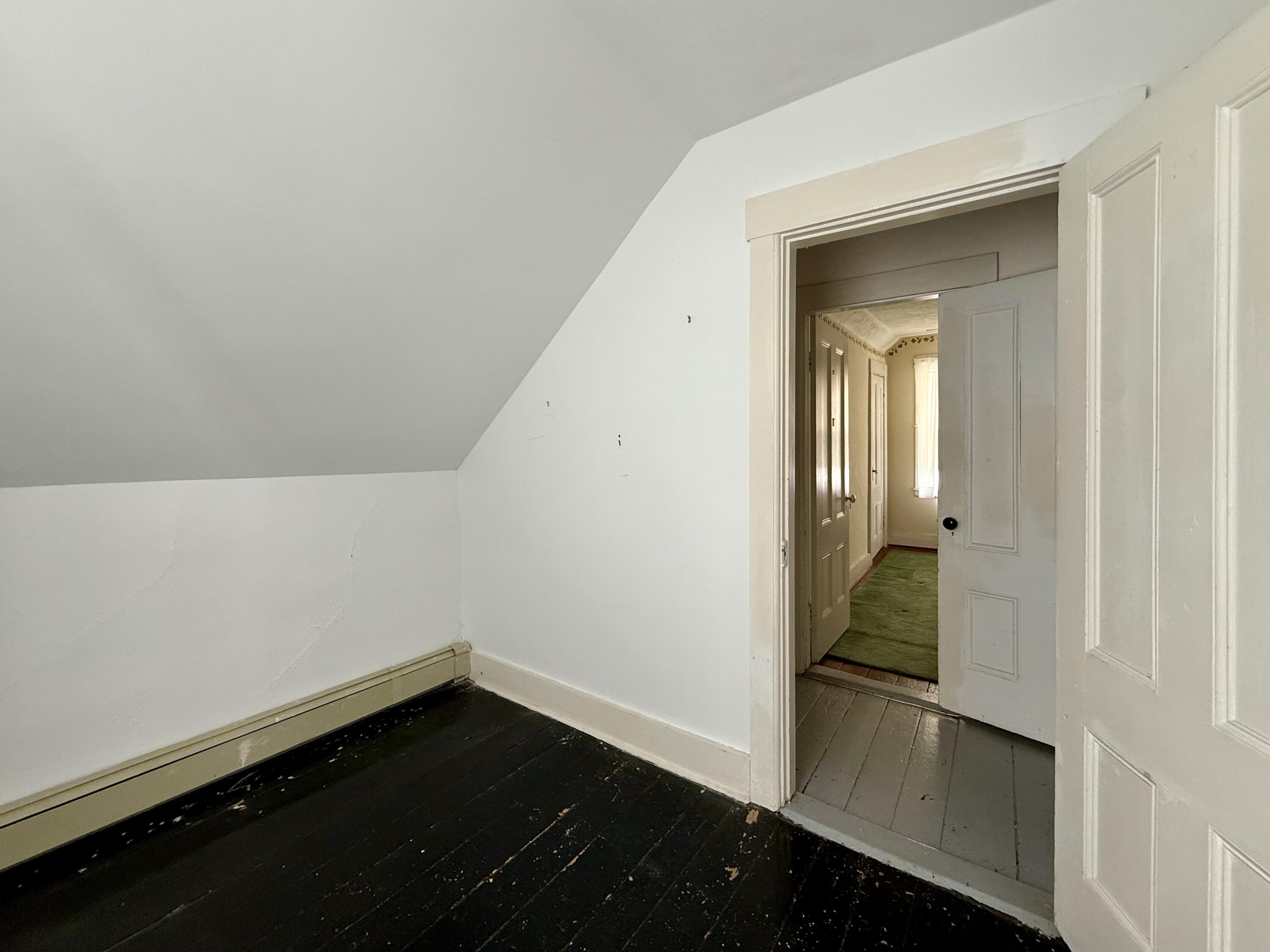 5 Water Street Property Photo 40