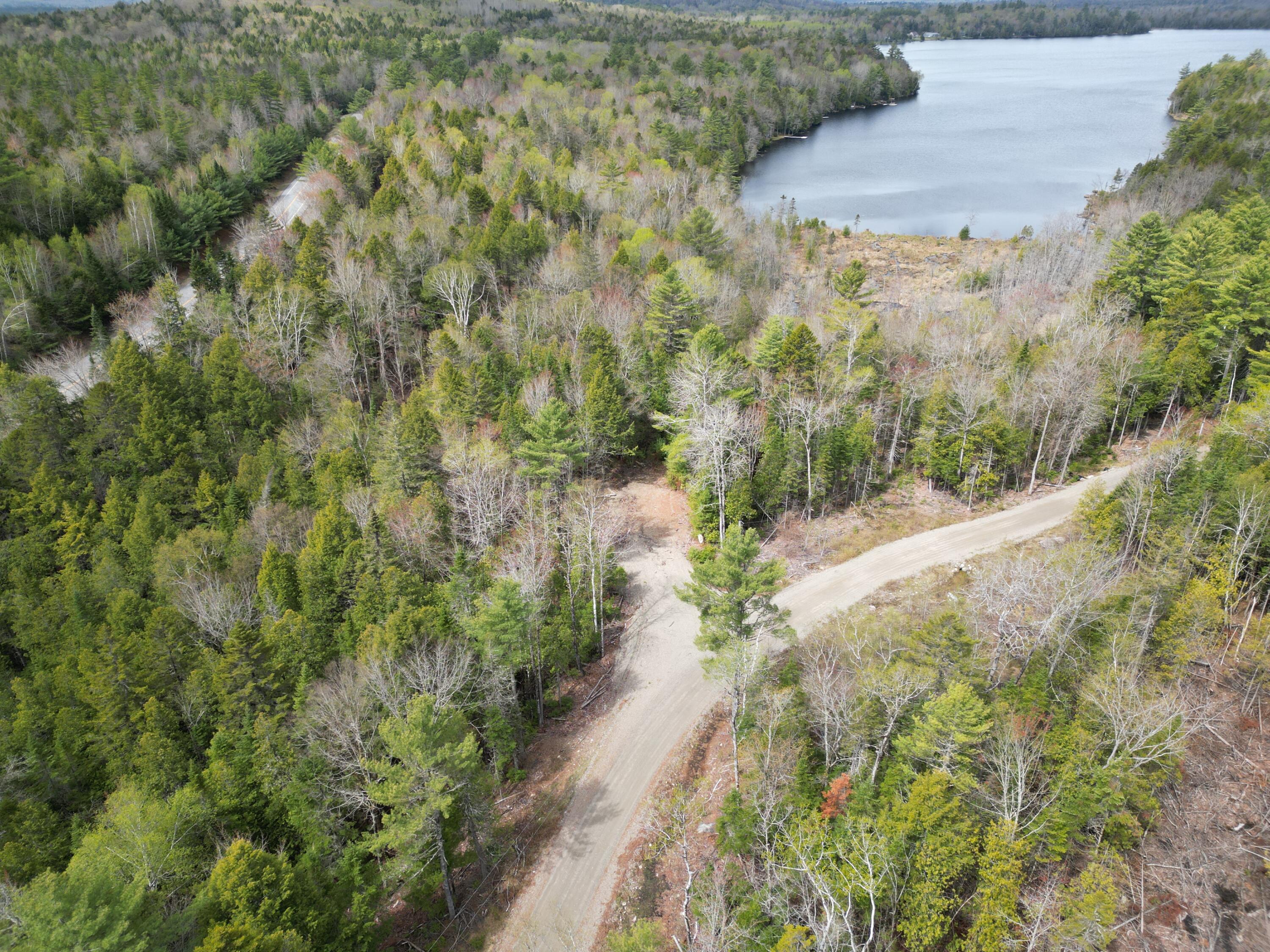 20 Twin Springs Lane Property Photo 17