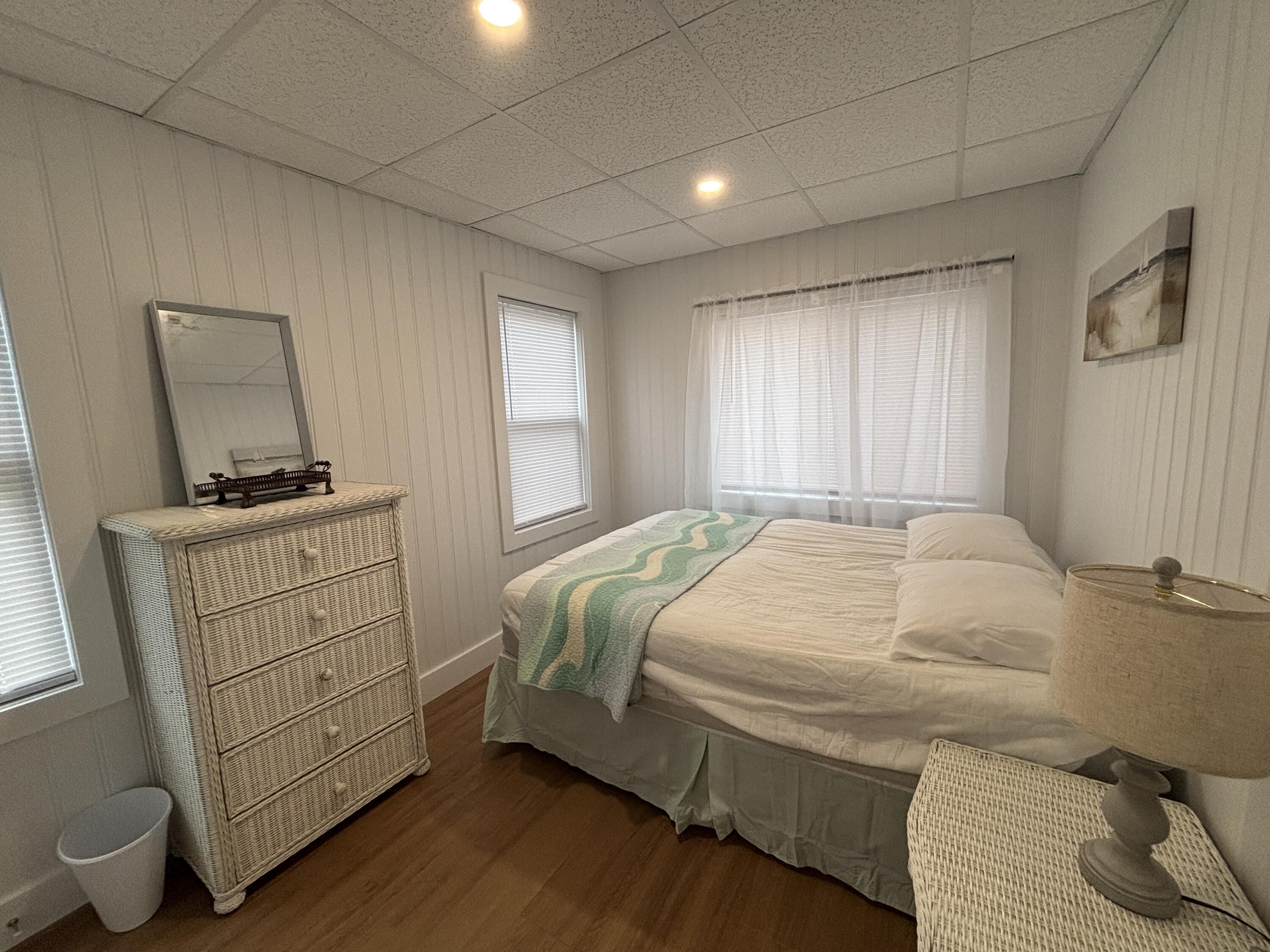 113 W Grand Avenue Property Photo 15